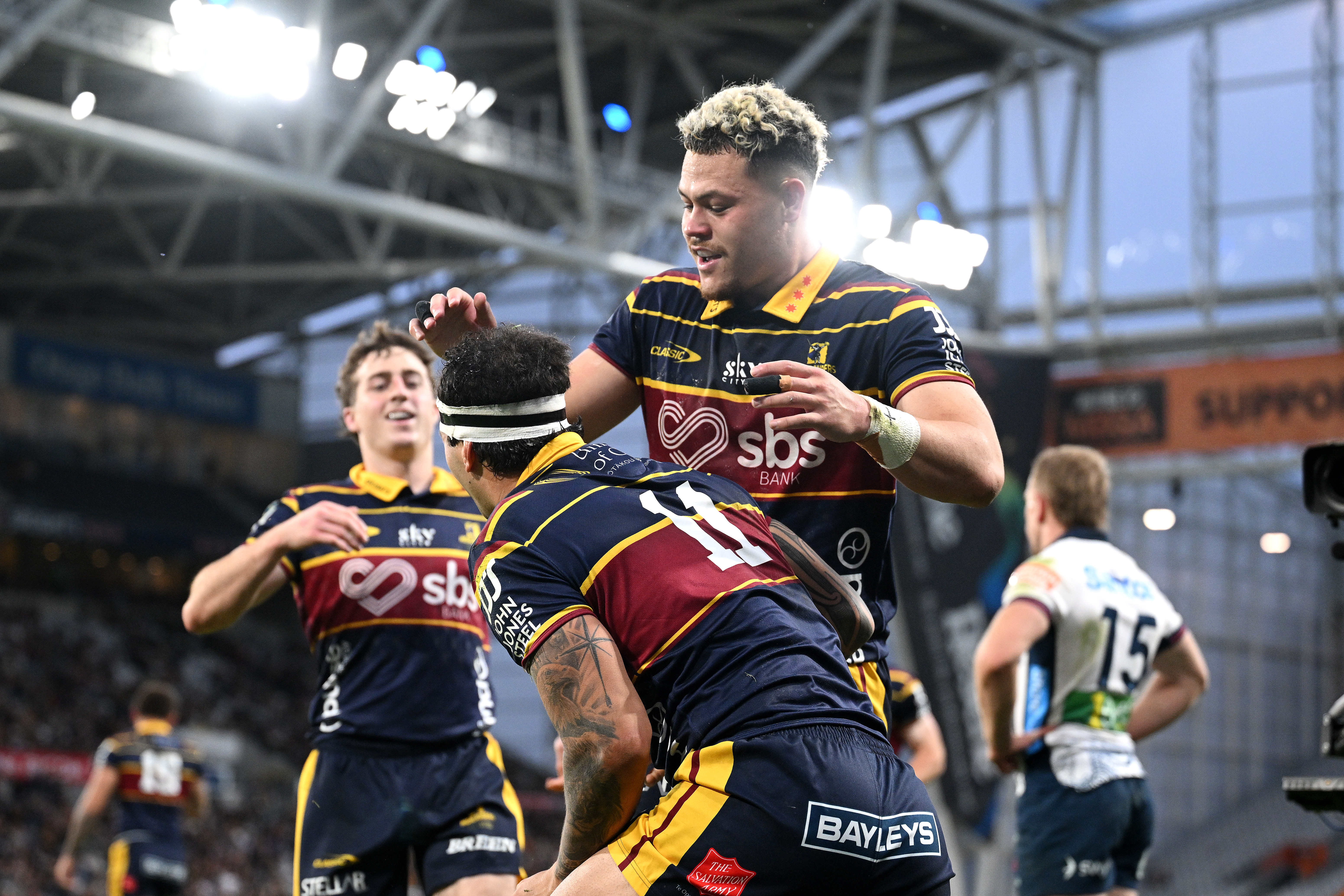 The Highlanders beat the Waratahs to keep their playoff hopes alive. Photo / Getty Images
