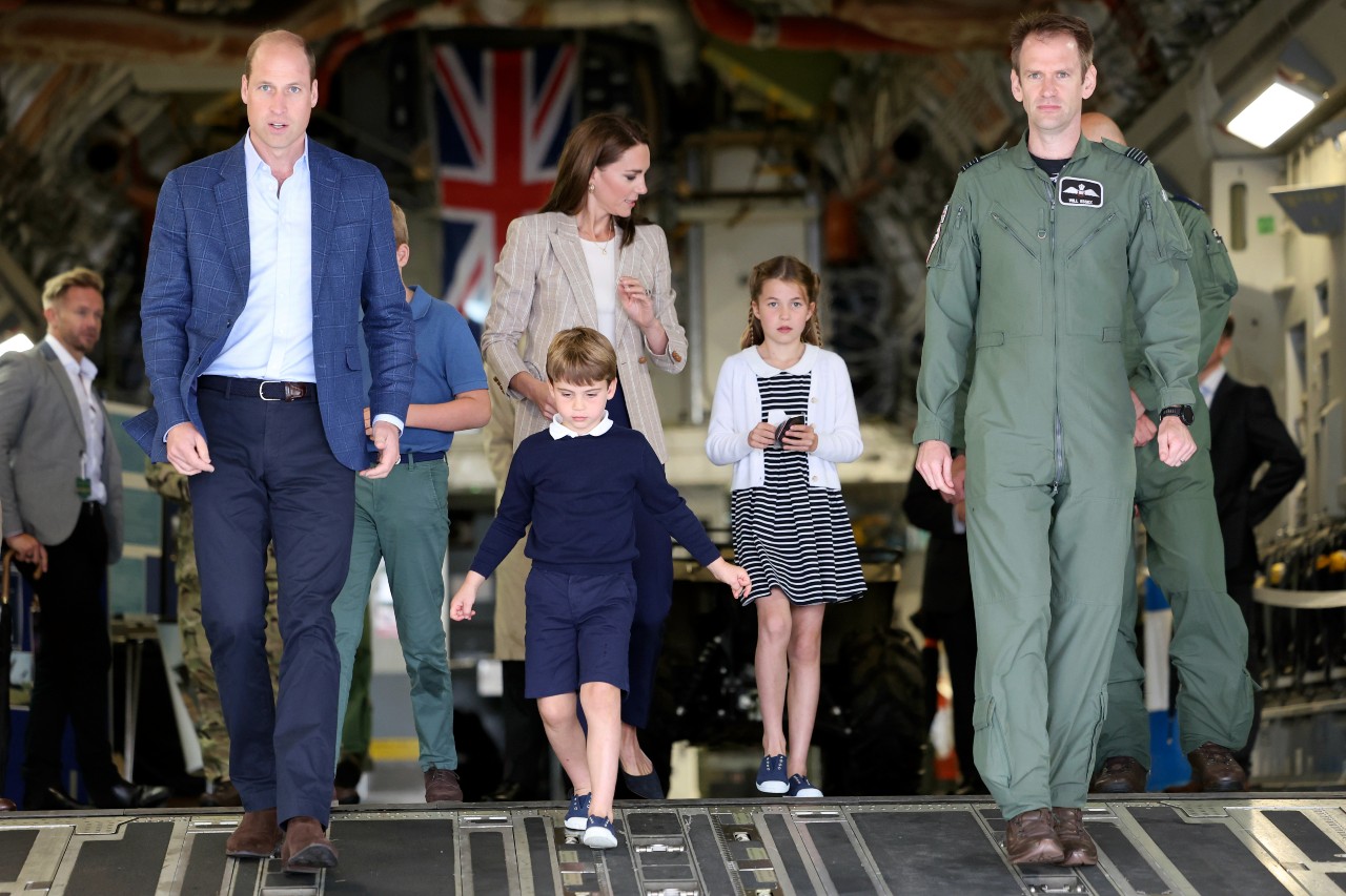 Prince George, Princess Charlotte and Prince Louis could join their parents on an upcoming tour of Commonwealth countries including New Zealand. Photo / AP