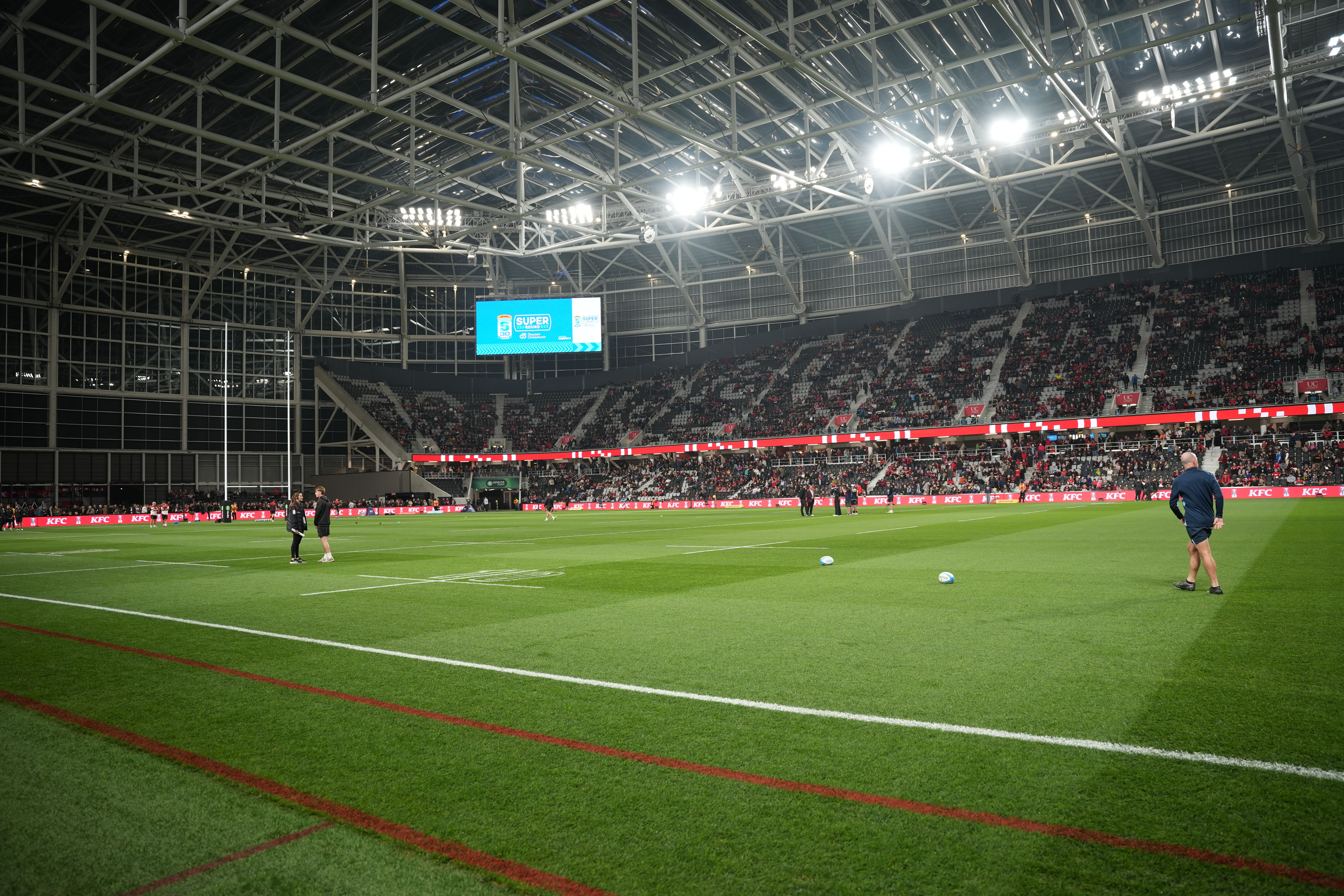 Crowds start to fill the stadium. Photo / Alyse Wright