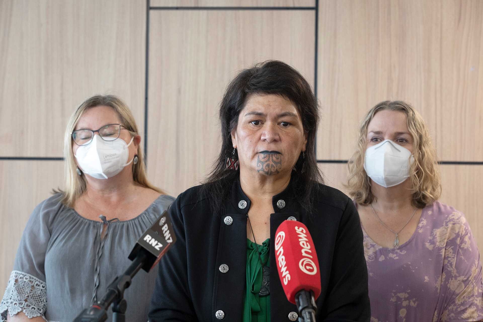 Former Local Government Minister Nanaia Mahuta, centre, announces an extension to the term of Tauranga's commission with MPs Angie Warren-Clark (left) and Jan Tinetti. Photo / Andrew Warner
