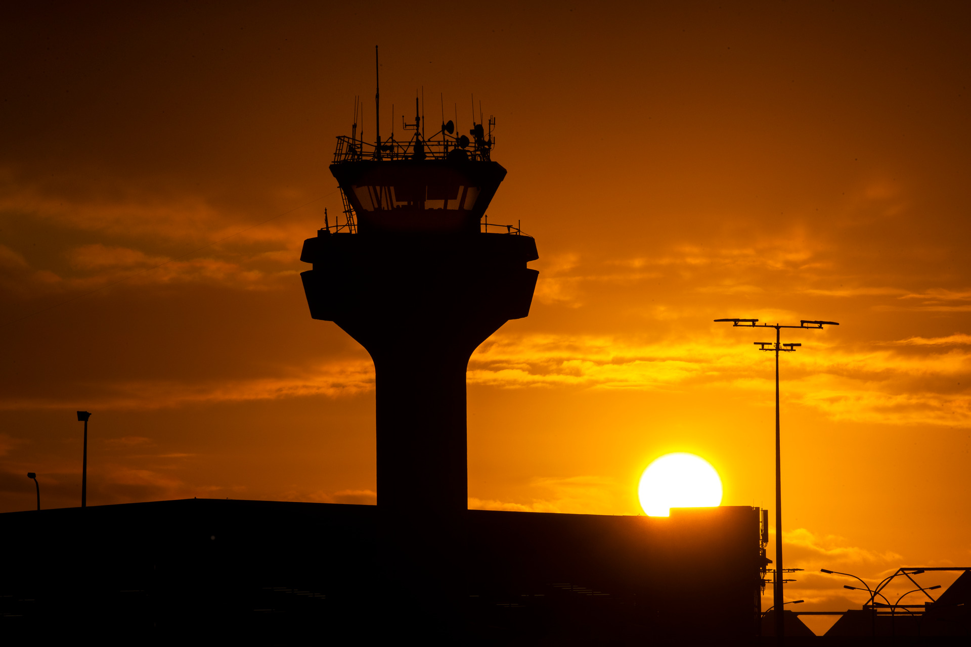 The ageing Airways control tower at Auckland is due for replacement. Photo / Brett Phibbs