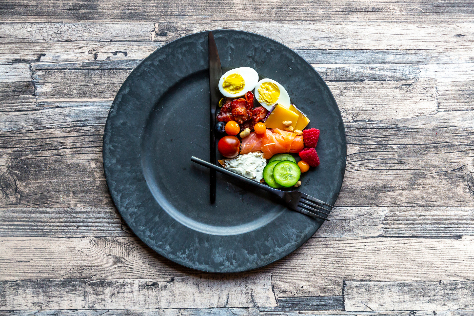 Intermittent fasting isn't much better than old-fashioned calorie counting, new study reveals. Photo / Getty Images