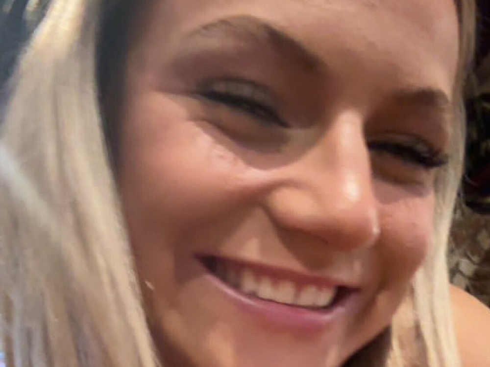 Ashley Wickman, 18.