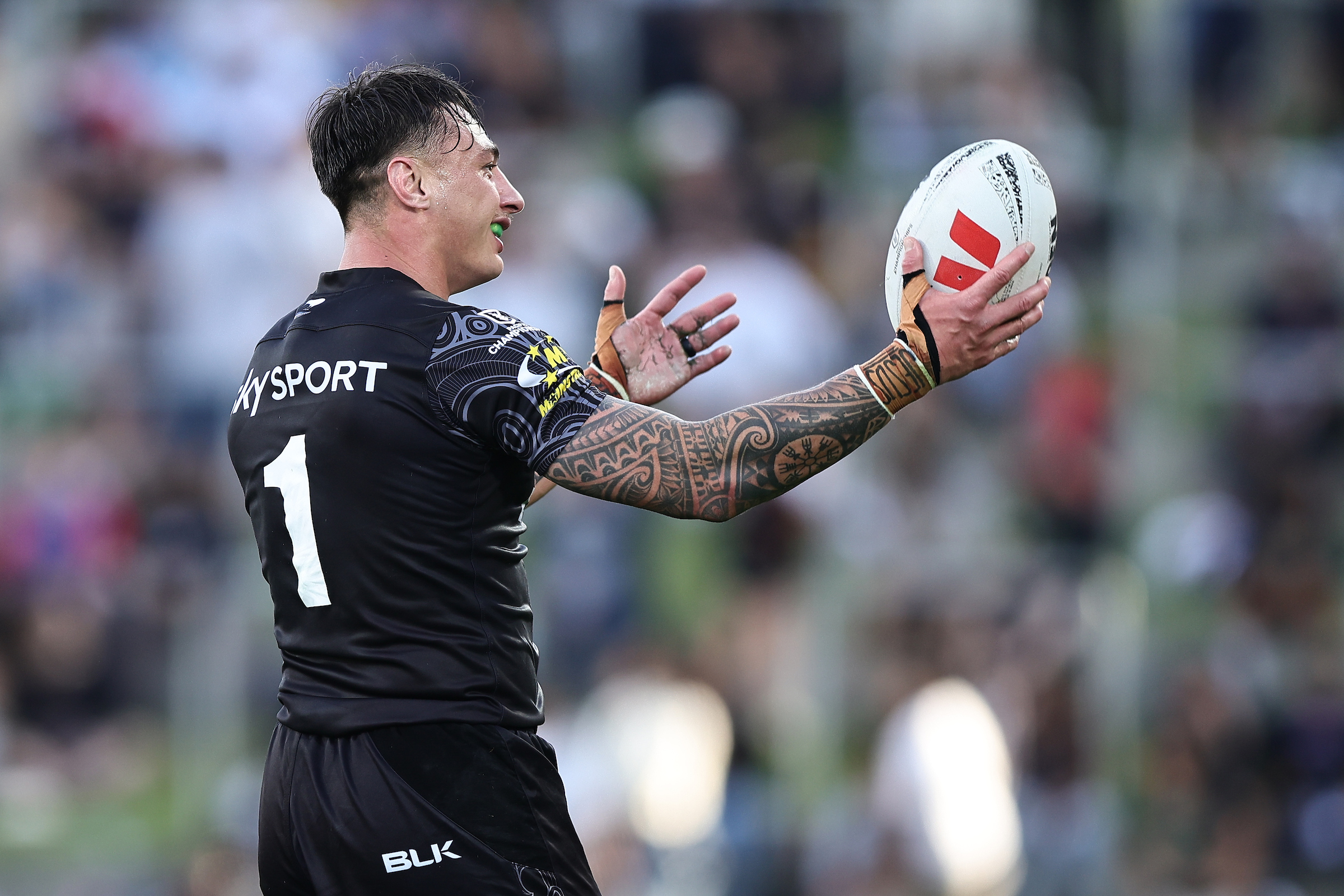Kiwis and Warriors fullback Charnze Nicoll-Klokstad is weighing up several options.  Photo / www.photosport.nz