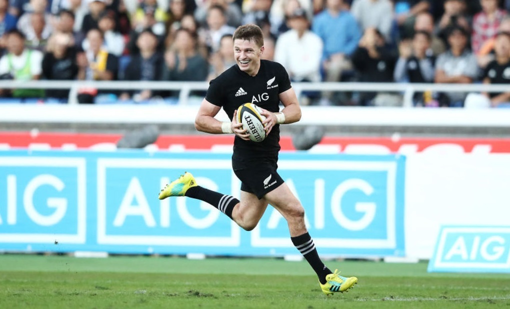 The brilliance of Dan Carter vs the genius of Beauden Barrett