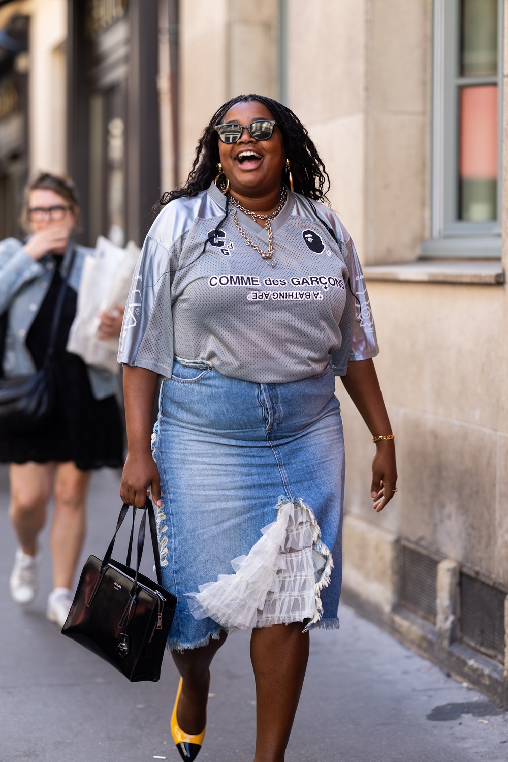 Stylist Gabriella Karefa-Johnson dons a Comme des Garcons football shirt. Photo / Getty Images