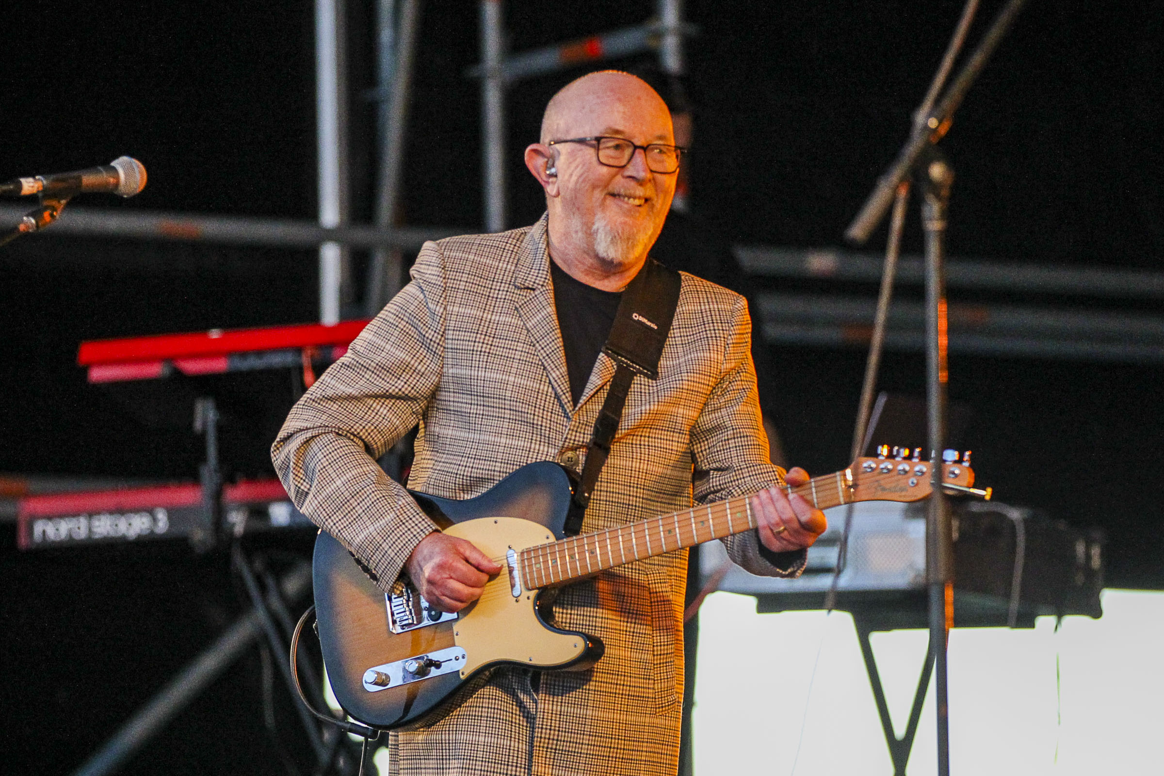 For the first time ever, Sir Dave Dobbyn has re-released a new version of his hit 1986 song Slice of Heaven. Photo / Paul Taylor