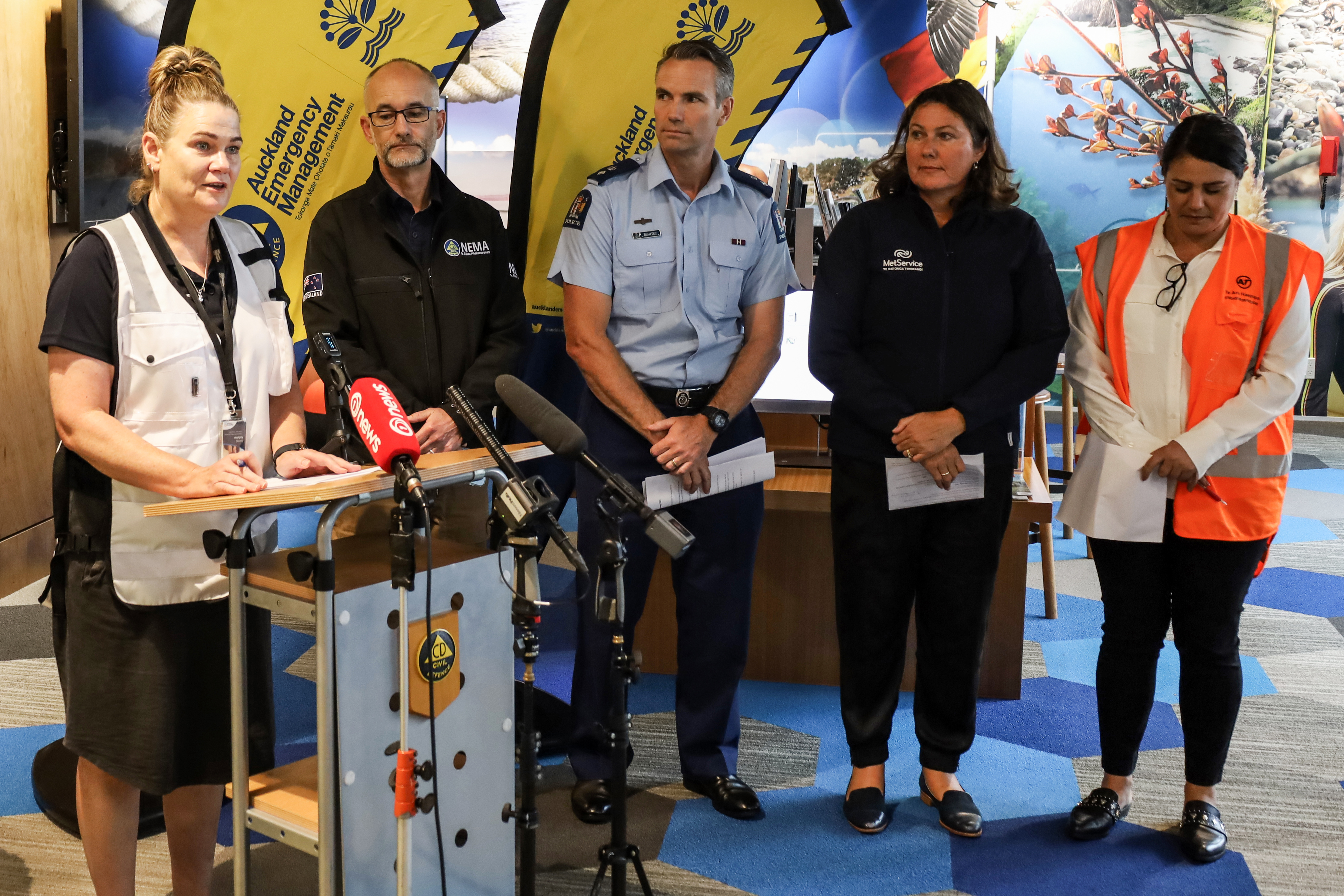 Auckland Emergency Management Controller Rachel Kelleher (left), speaks at an update on the Auckland region. Photo / Jed Bradley 