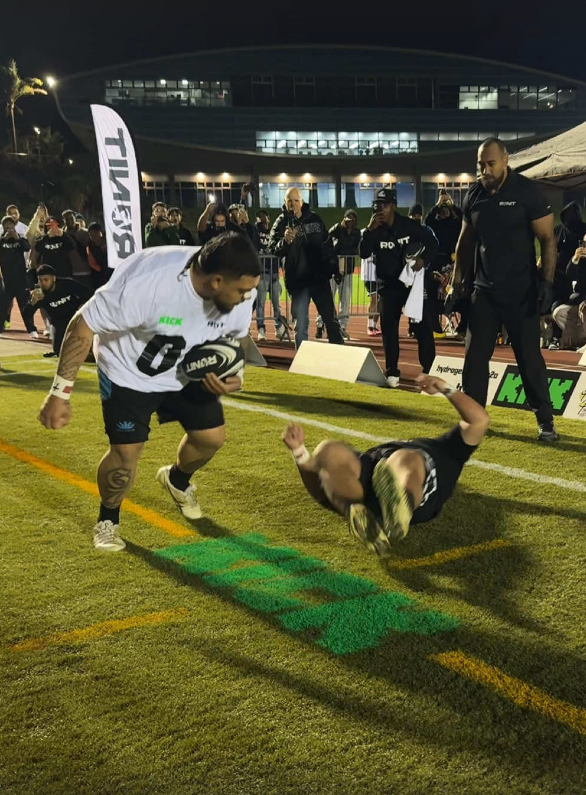 The brutal combat sport made its debut in Auckland on Monday, offering participants the chance to win a $200,000 cash prize. Photo / runit.au