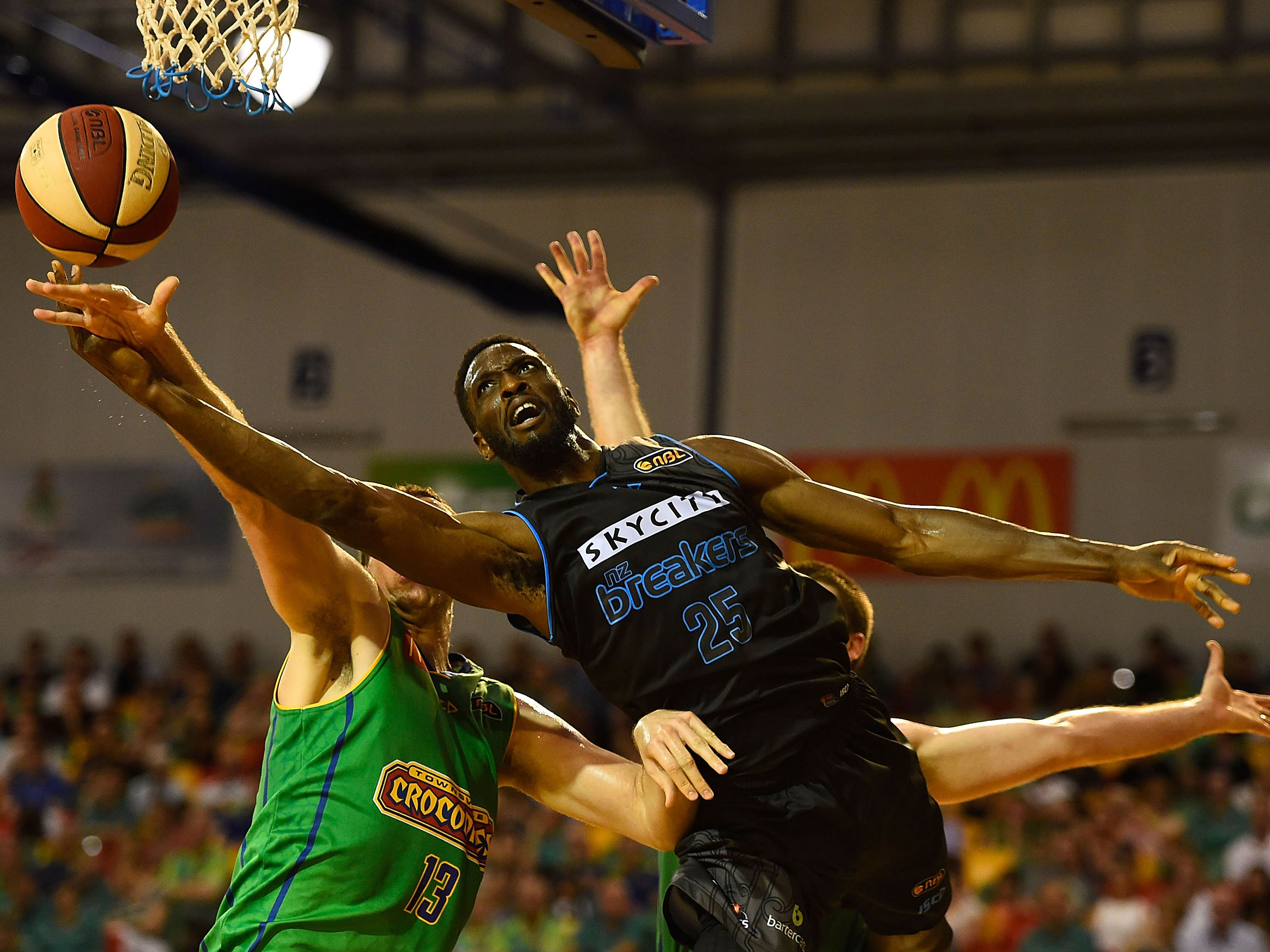Basketball: New Zealand Breakers fall to Adelaide 36ers after second-half  collapse - NZ Herald