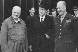 Winston Churchill with former NZ Prime Minister Peter Fraser and former US President Dwight Eisenhower in June 1945.