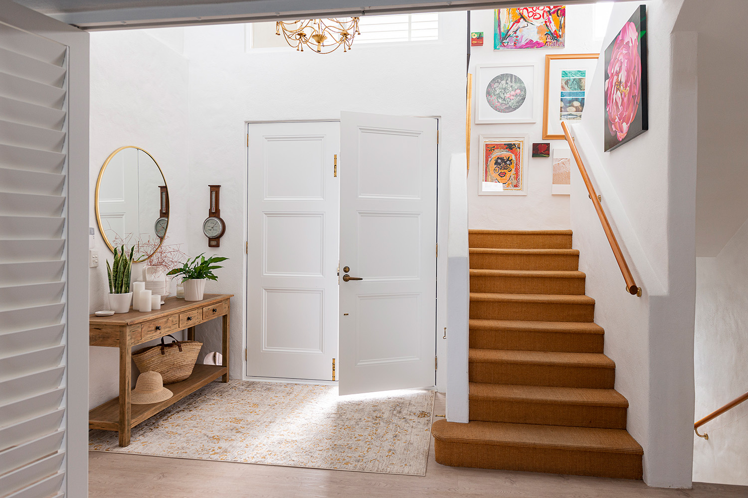 Learn how to make an entrance at home. Photo / Cave Bureau