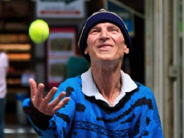 Michael Wahrlich, known in Wellington as Mike the Juggler.