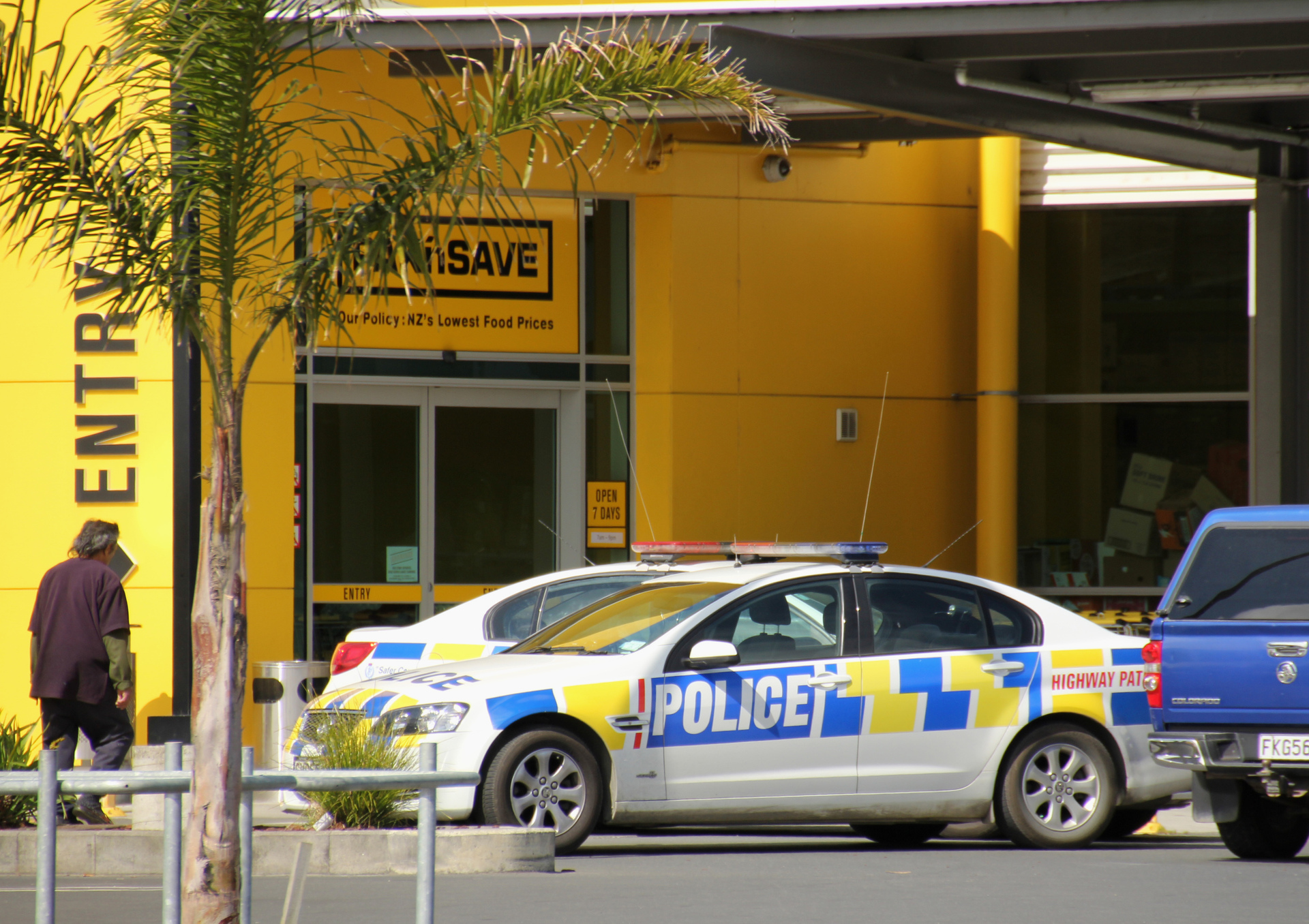 Police at Kaitāia Pak'nSave during a separate incident back in 2015.