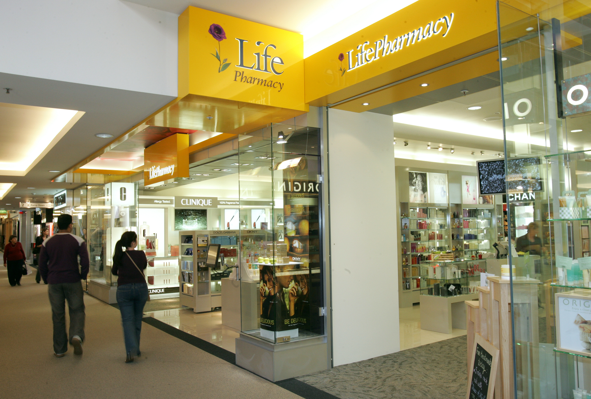 Life pharmacy deals dunedin smashbox