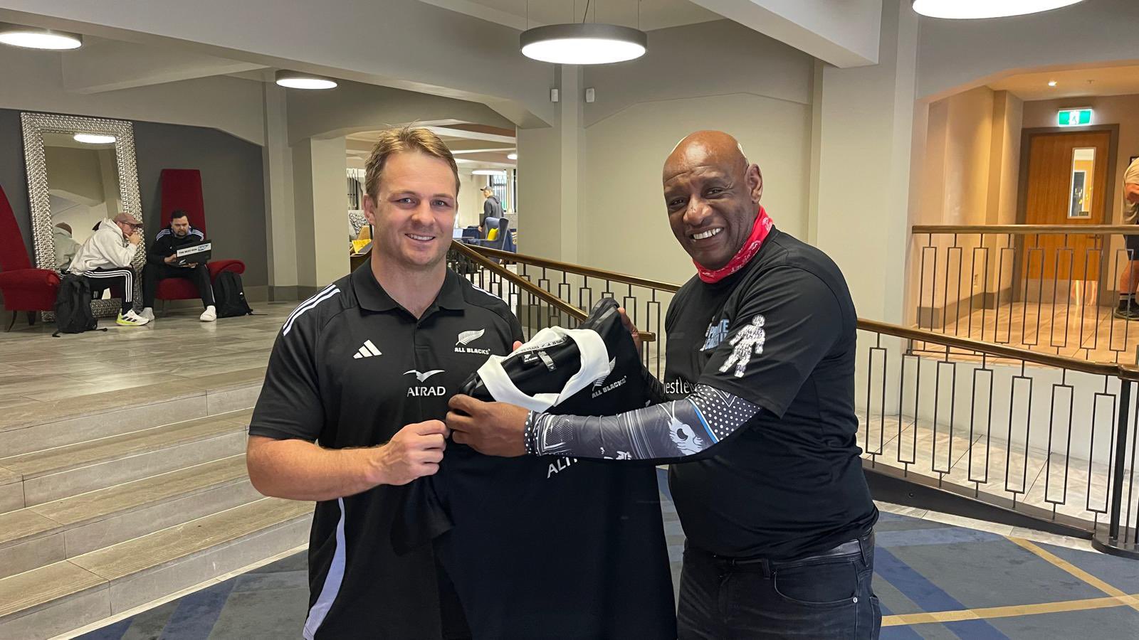 Wallace was gifted an All Blacks jersey from the team. Photo / X @theshaunwallace