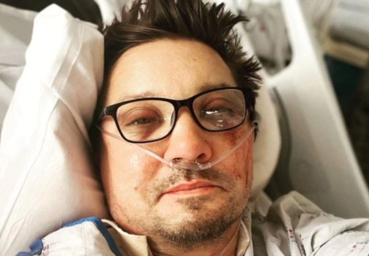 The actor posted a selfie from his hospital bed. Photo / Instagram