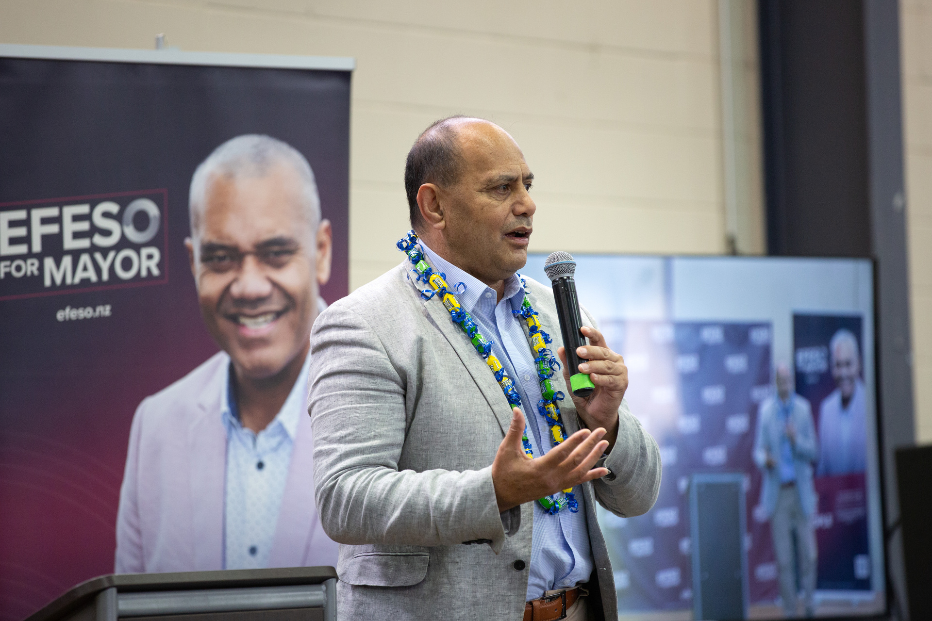 Willie Jackson speaking at the campaign launch of Auckland mayoral candidate Efeso Collins. Photo / Sylvie Whinray
