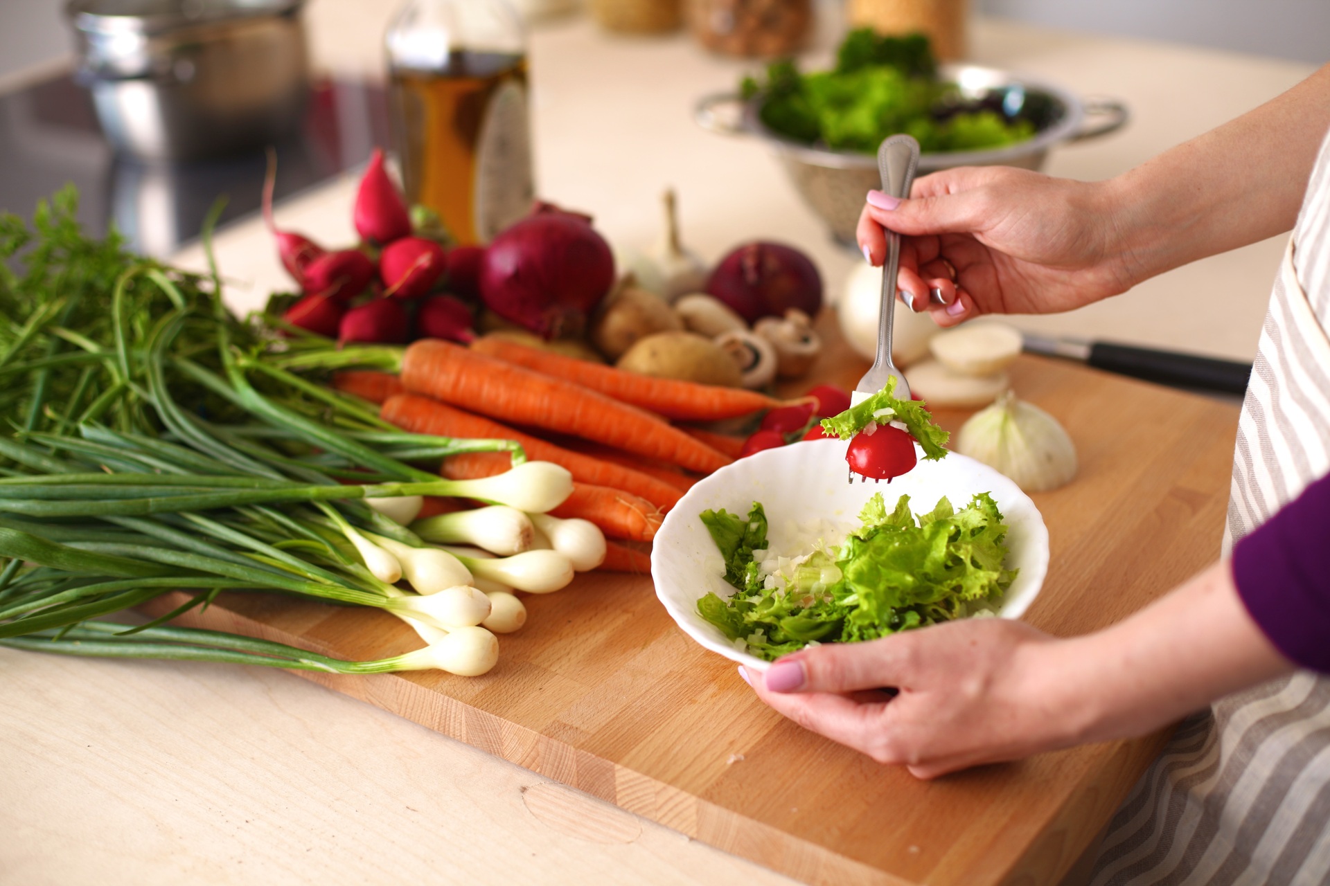 You can’t really go wrong by including more fruit and vegetables in your diet. Photo / 123rf 