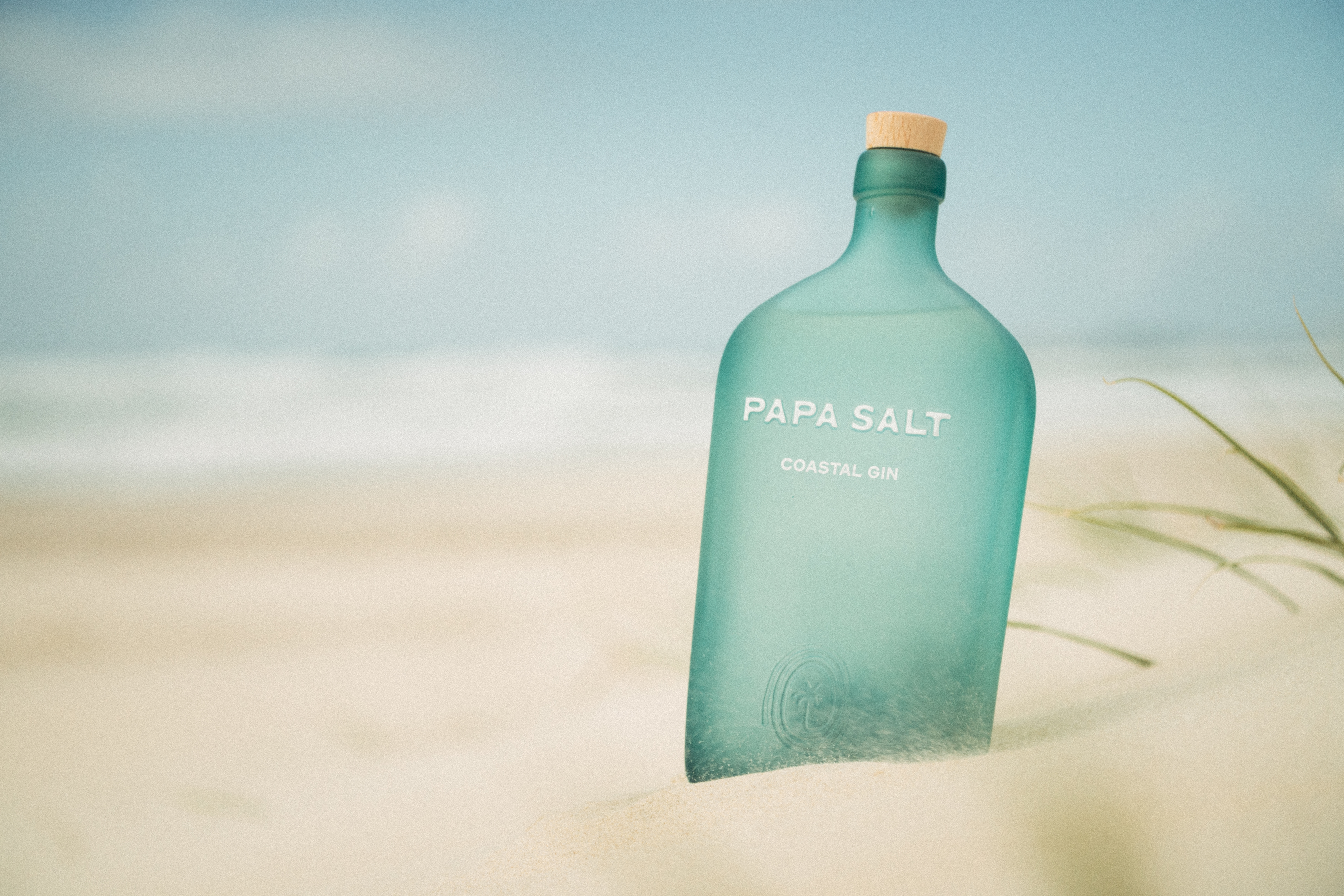 Papa Salt contains roasted wattleseed, pink peppercorn, wax flower, hibiscus, citrus peel and oyster shell.