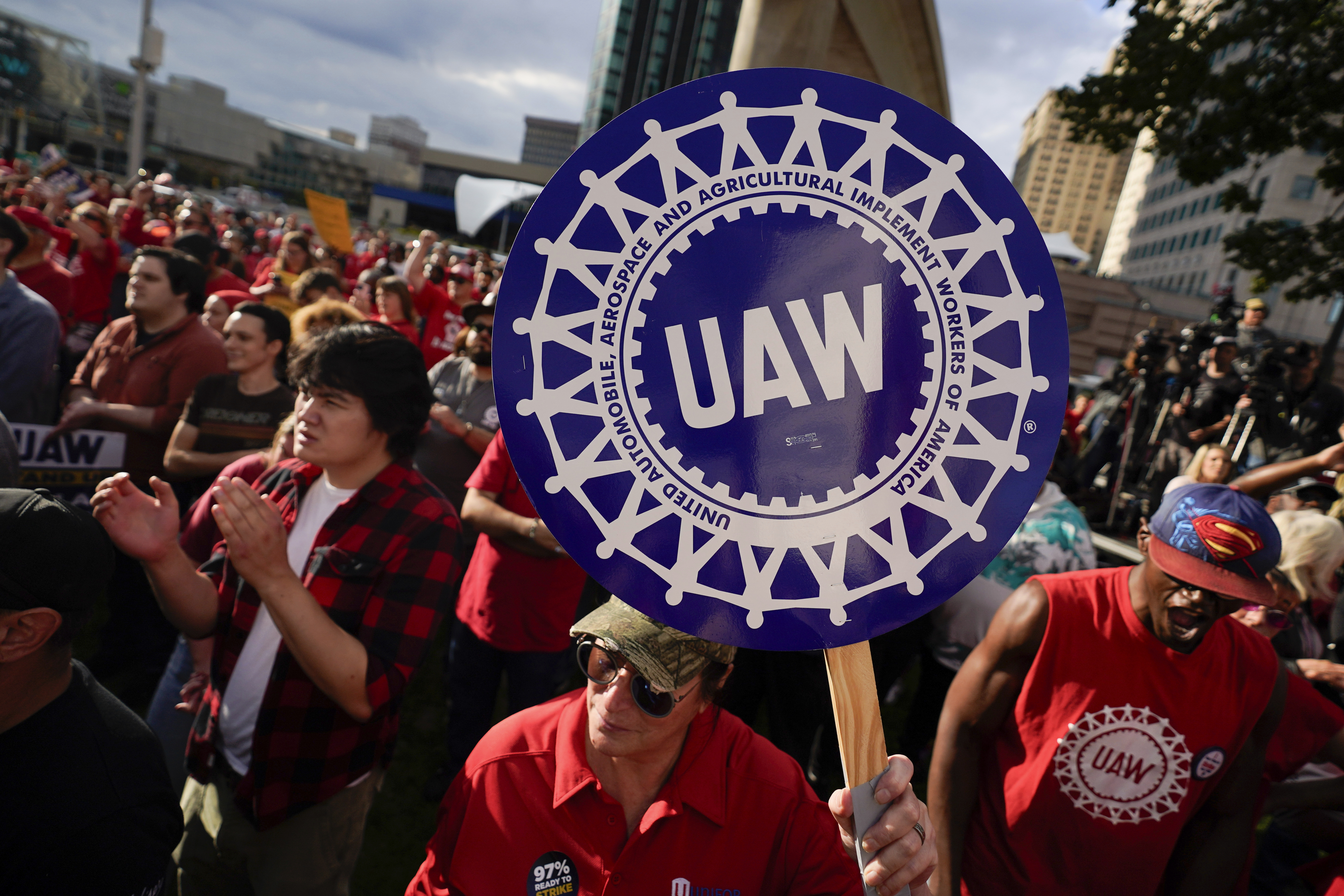 United Auto Workers members at a rally in Detroit on Friday.  The car workers have threatened to escalate their walkout against Ford, General Motors and Stellantis. (AP Photo/Paul Sancya, file)