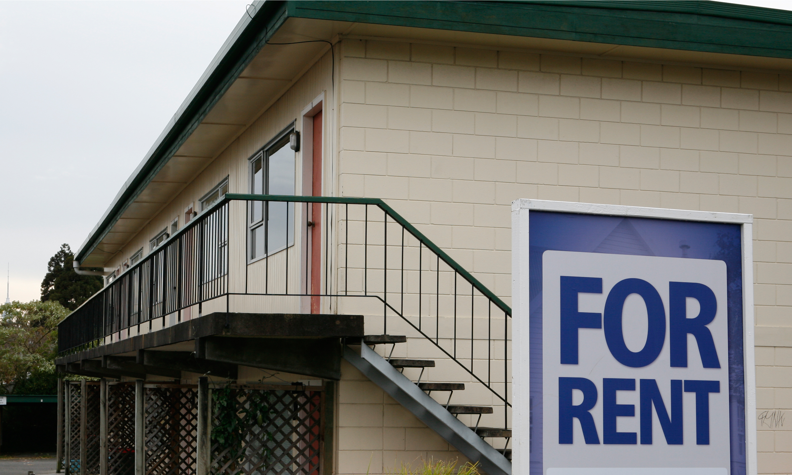 Don't be fooled: low interest rates won't keep rents low - NZ Herald