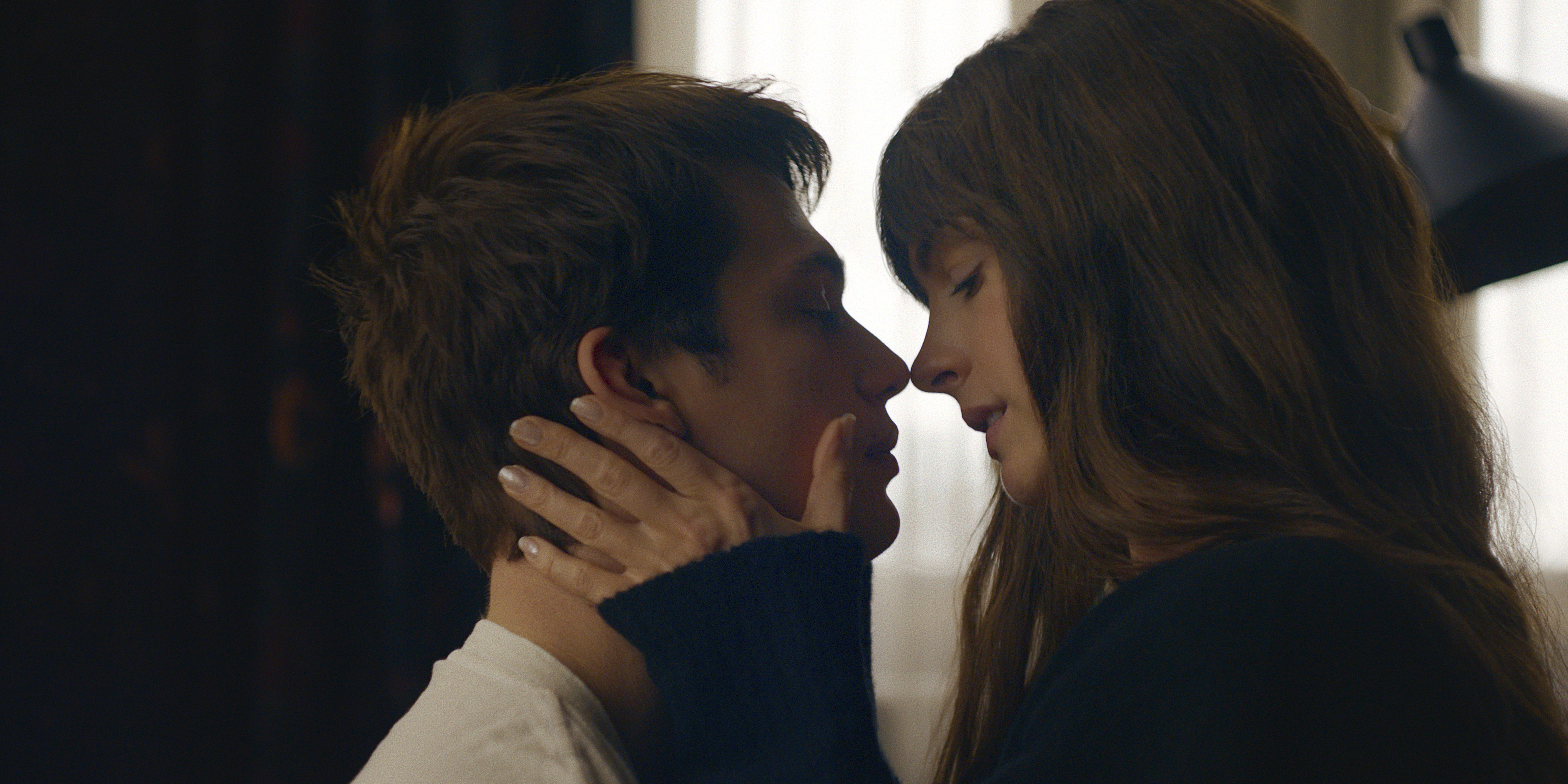 Anne Hathaway and Nicholas Galitzine in The Idea Of You.
