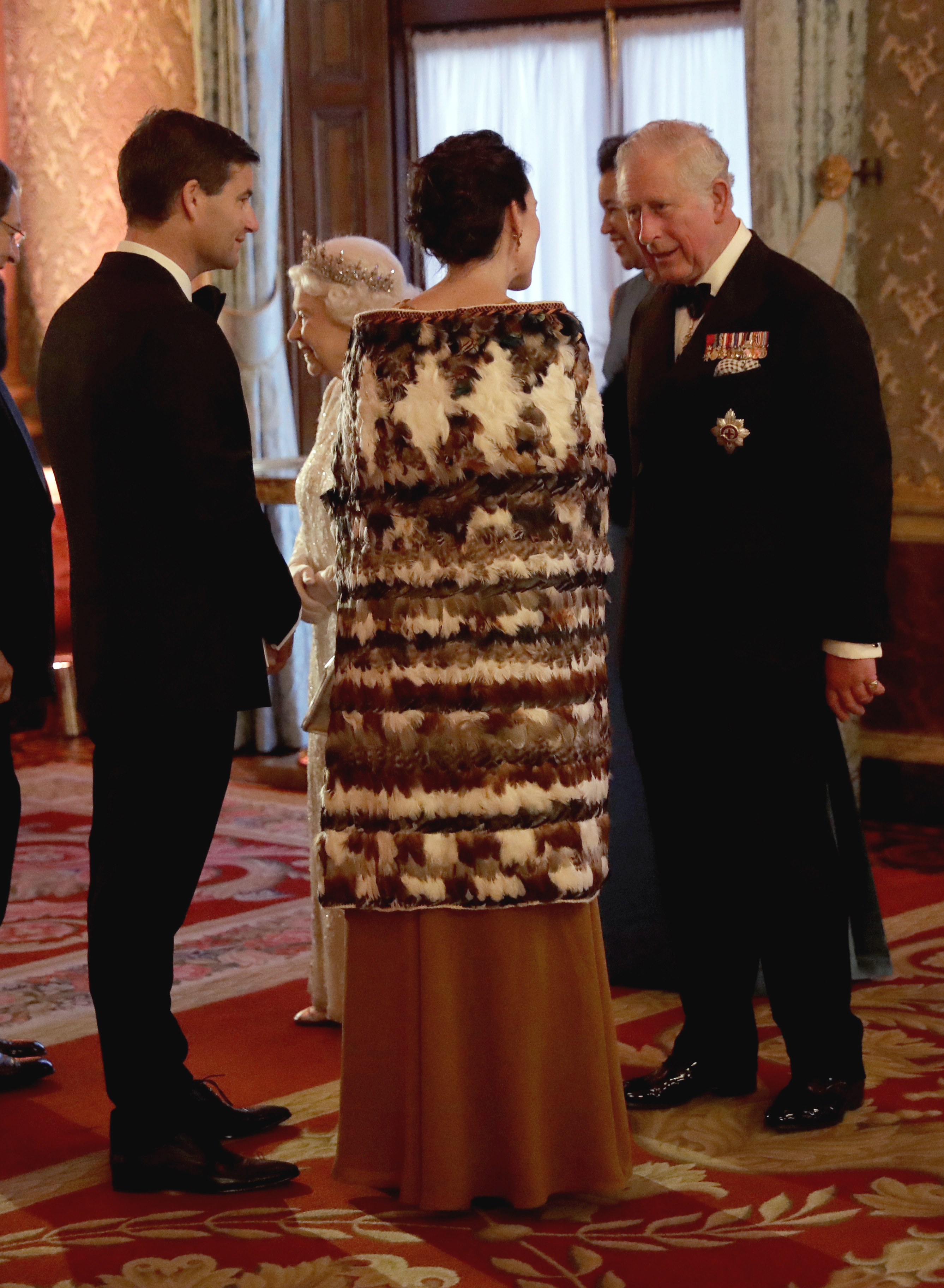 Jacinda Ardern S Satorial Stir With Korowai At Buckingham Palace Nz Herald