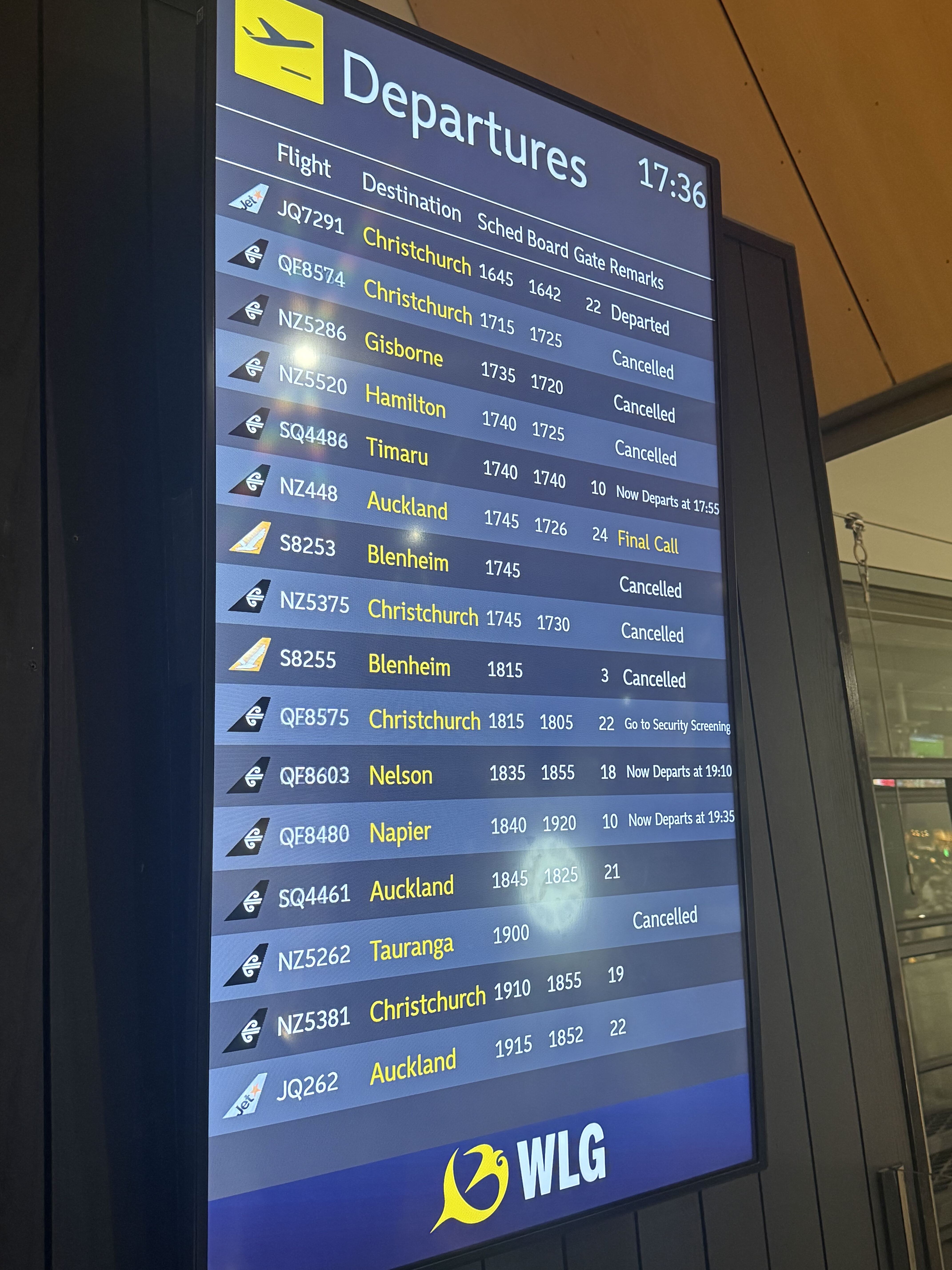 Poor visibility and bad weather have affected multiple flights at Wellington Airport.