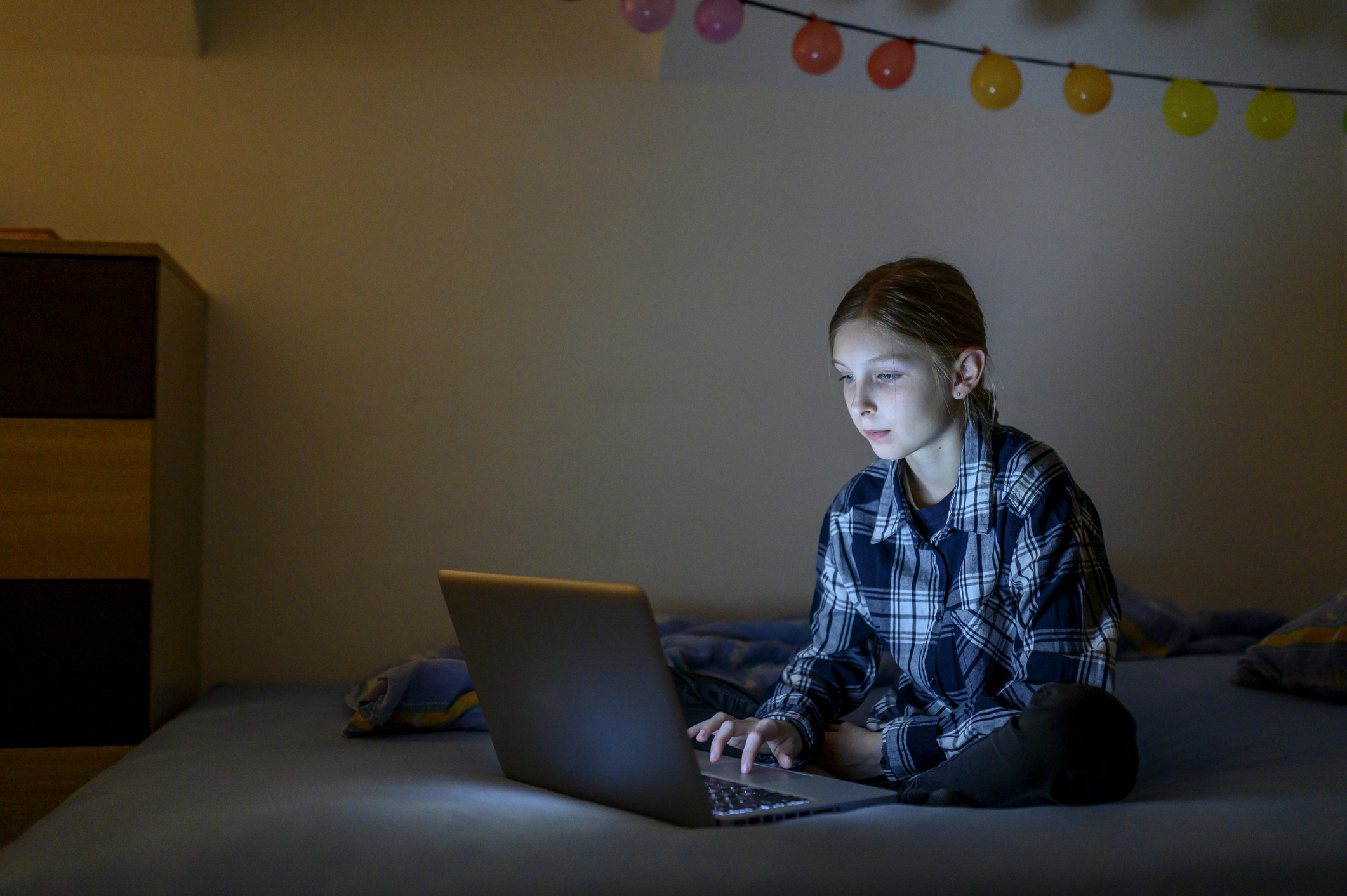 New Zealand’s stand on under-16 social media use could set a global example, writes Cecilia Robinson. Image / 123rf