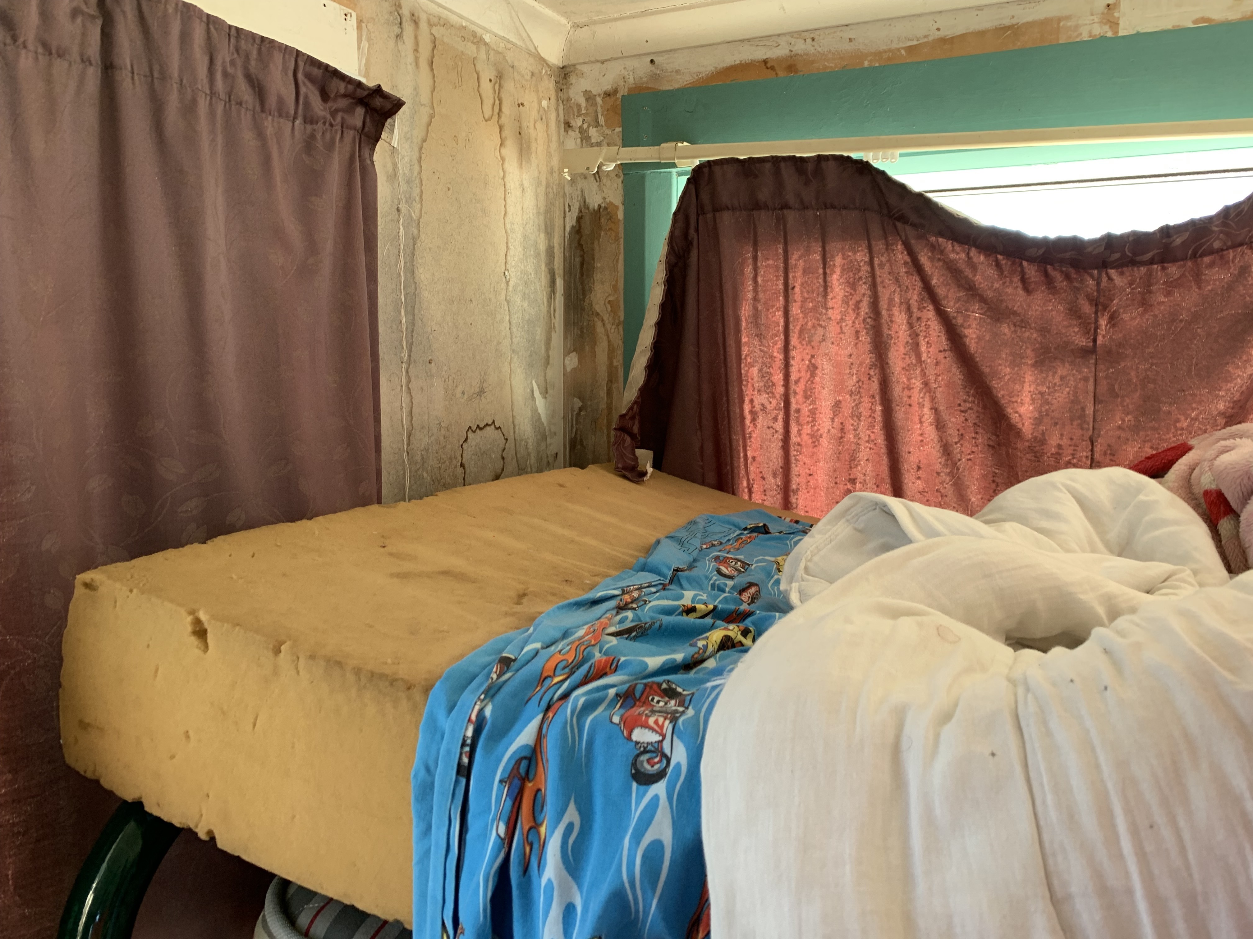 More than 200 Northland children are at risk of serious illnesses caused by poor sleeping conditions, according to Variety.
