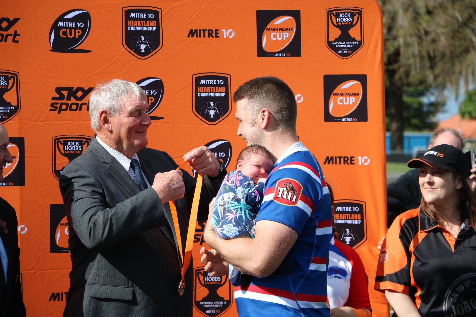 Sir Brian Lochore handed out the medal after the Lochore Cup Final.