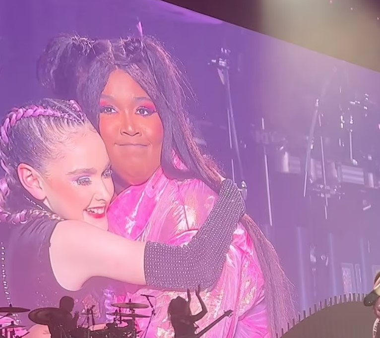 11 year old super fan Monroe Mills and American popstar Lizzo at her Sydney show. Photo / Supplied