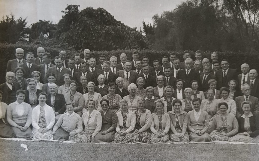 A photo of New Zealand members of the religious organisation known as The Truth.