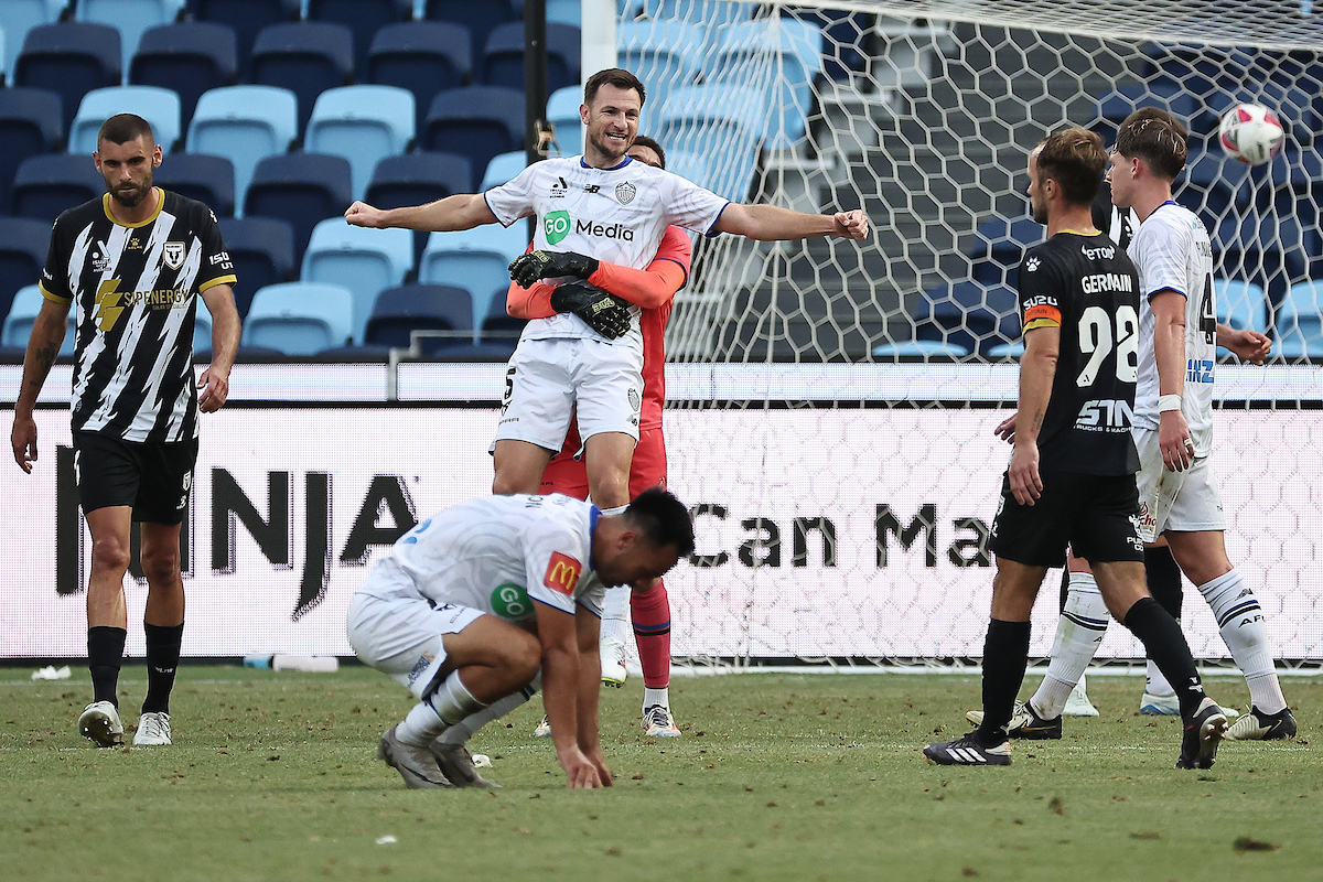 Auckland FC celebrate their victory over Macarthur FC. Photo / Photosport