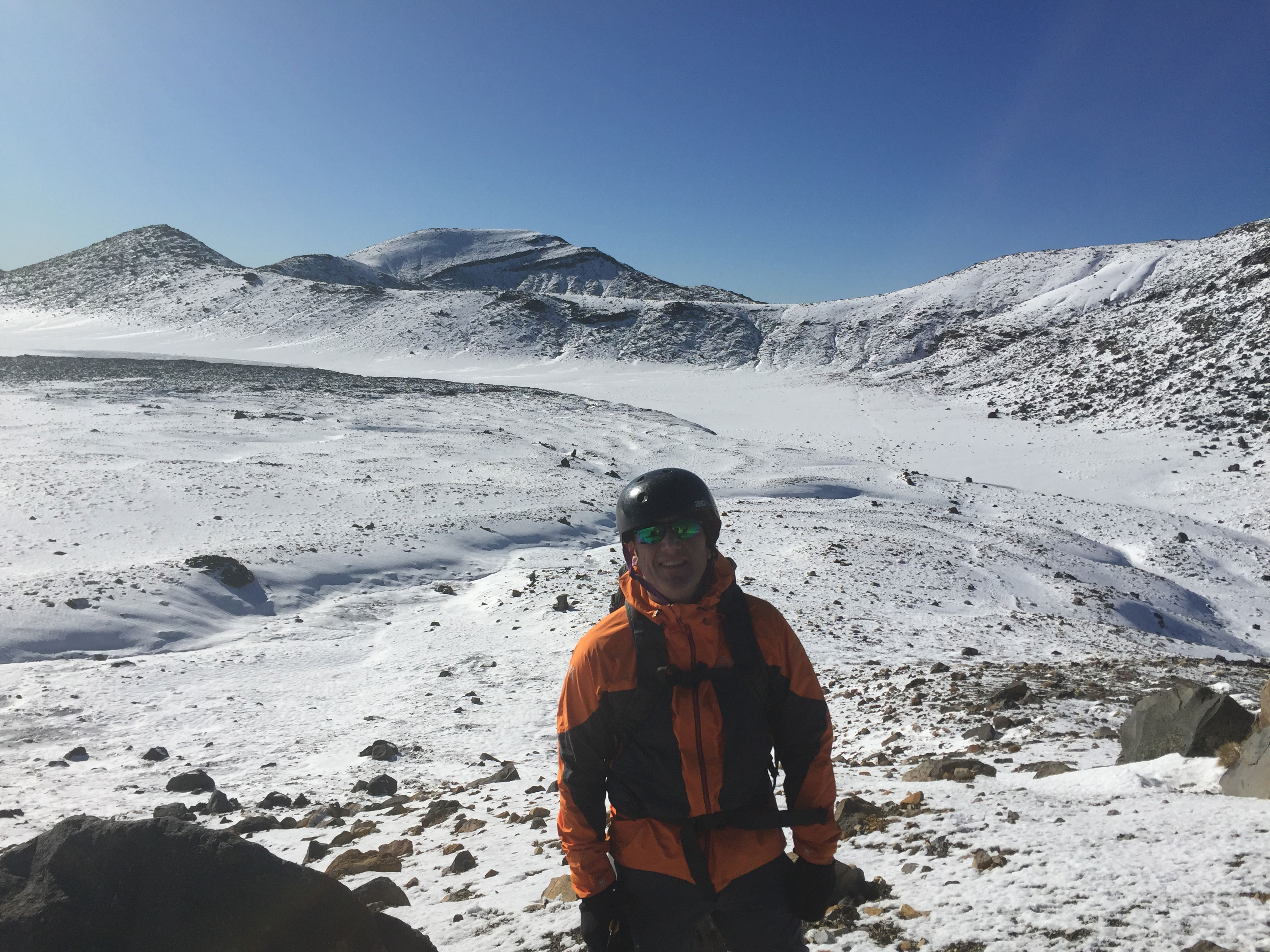 Tongariro crossing discount winter guided tour