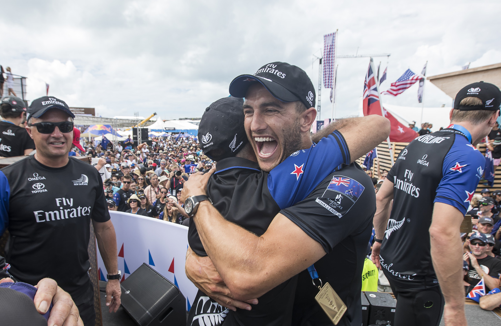 America's Cup 2017: Team NZ hurl $3000 Louis Vuitton bags to crowd - NZ  Herald