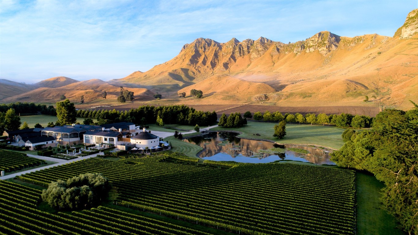 Craggy Range has accommodation for up to 30 guests.