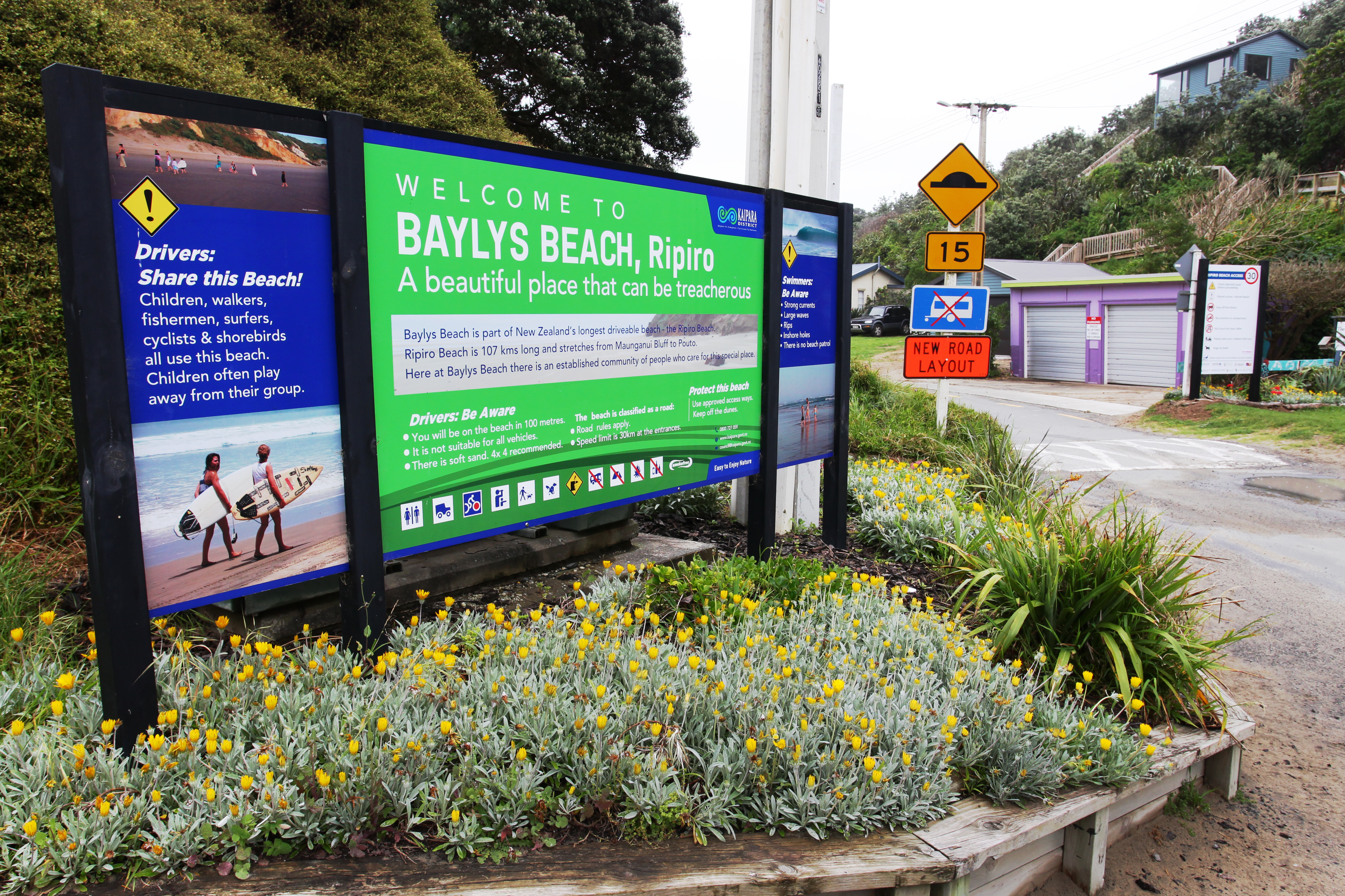 New signage at the Baylys Beach entrance to Ripiro Beach showing what the rules are