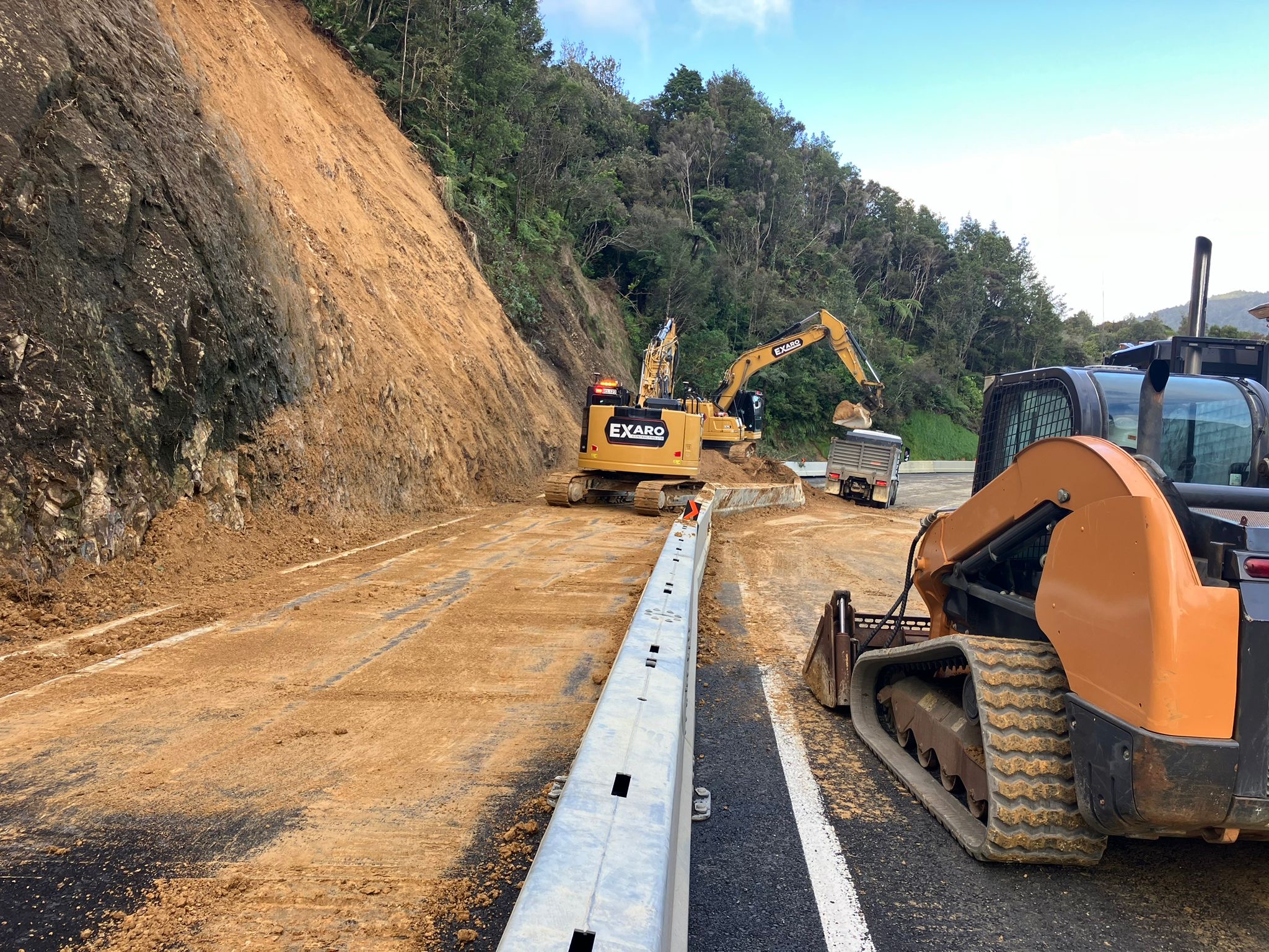 NZTA contractors worked quickly on Saturday to get the Brynderwyn Hills open by 6.30pm.