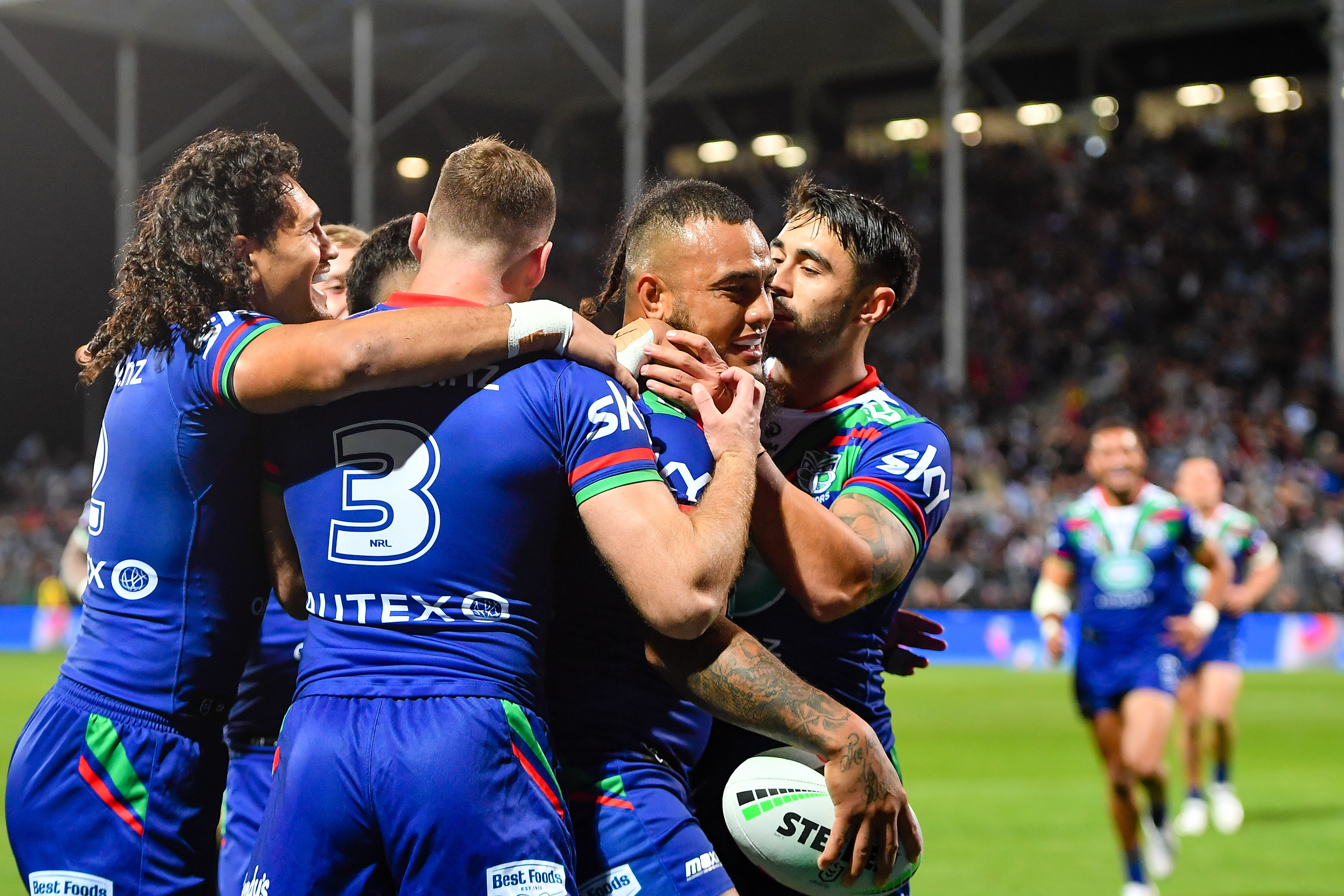 The Warriors celebrate Addin Fonua-Blake's try against the Raiders. Photo / Photosport