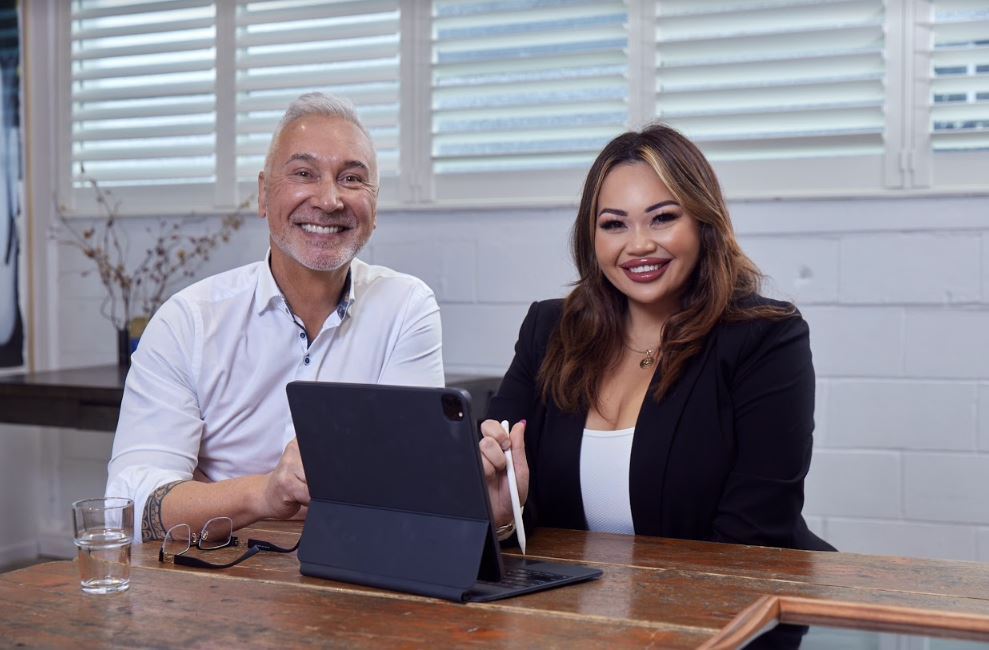 Vanessa Goodson impressed The Apprentice Aotearoa host Mike Pero with her balloon garland business OMGNess. Photo / Supplied