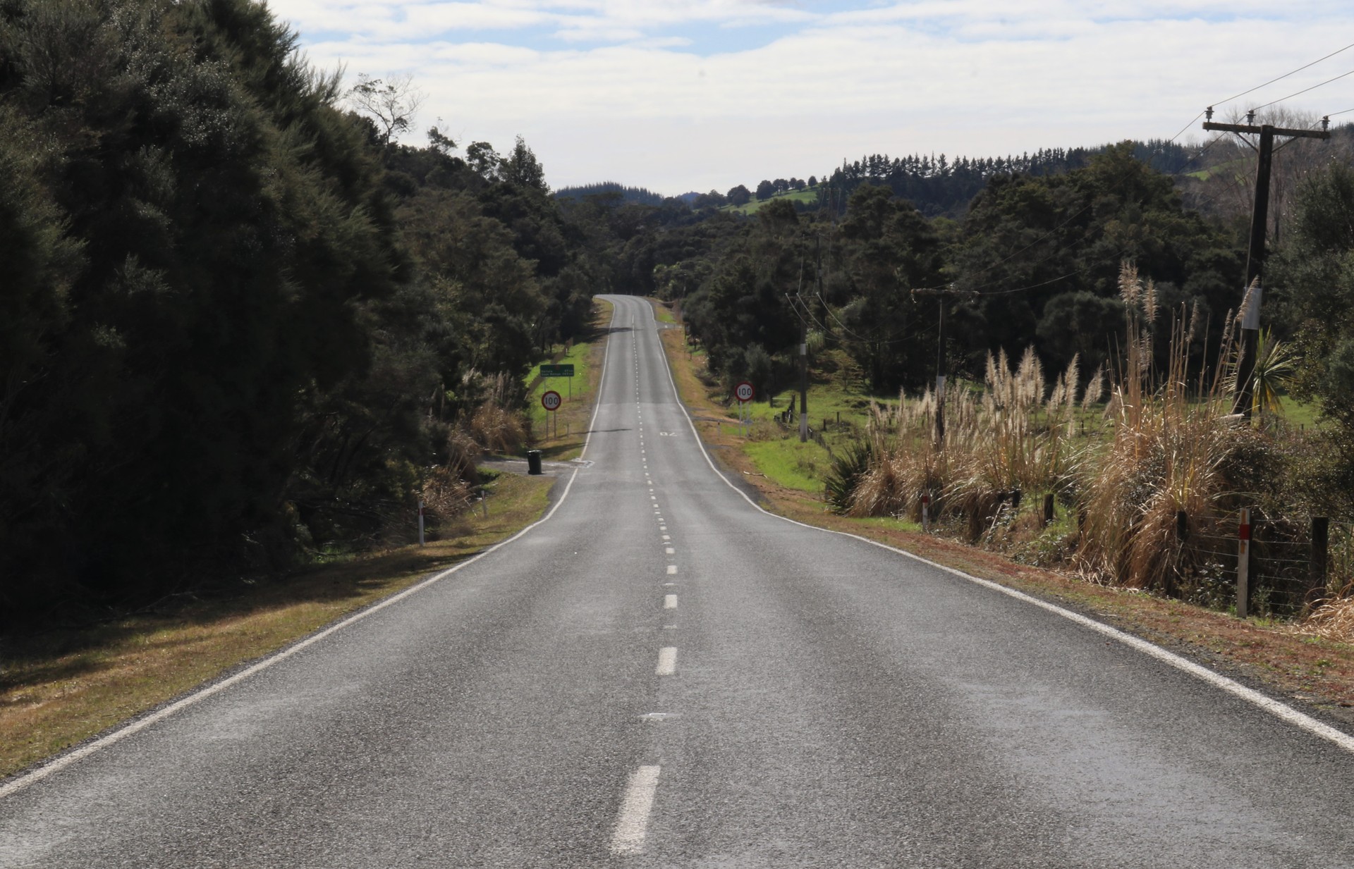A strangely quiet State Highway 1 just north of Mangamuka township. Photo / Peter de Graaf 
