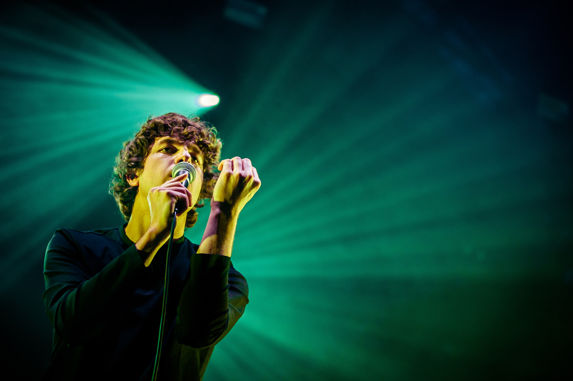 Luke Pritchard of The Kooks performing at Alexandra Palace in 2017. Photo / Getty Images
