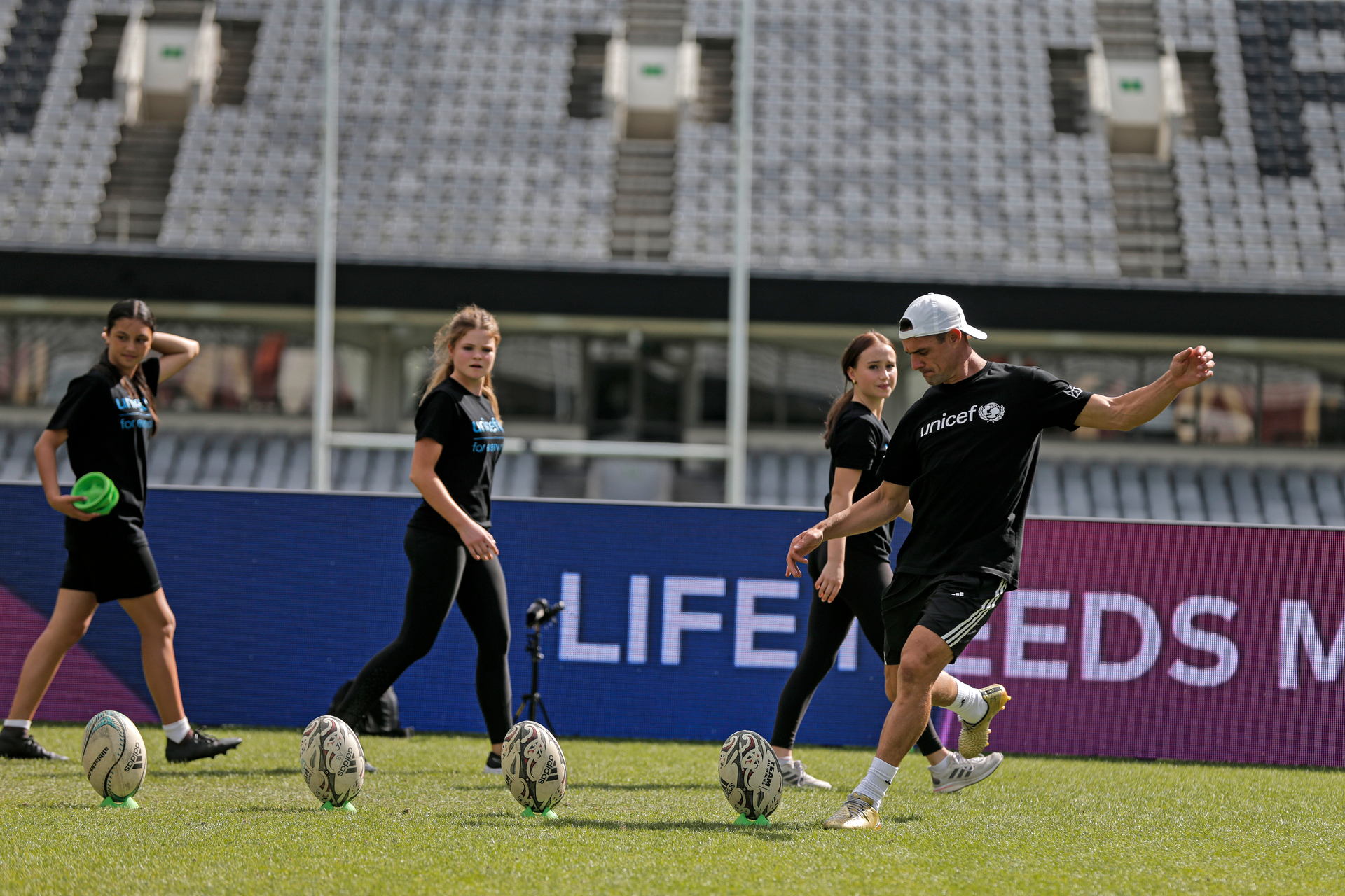 Dan Carter on kicking 1,598 goals in 24 hours for charity: 'OK