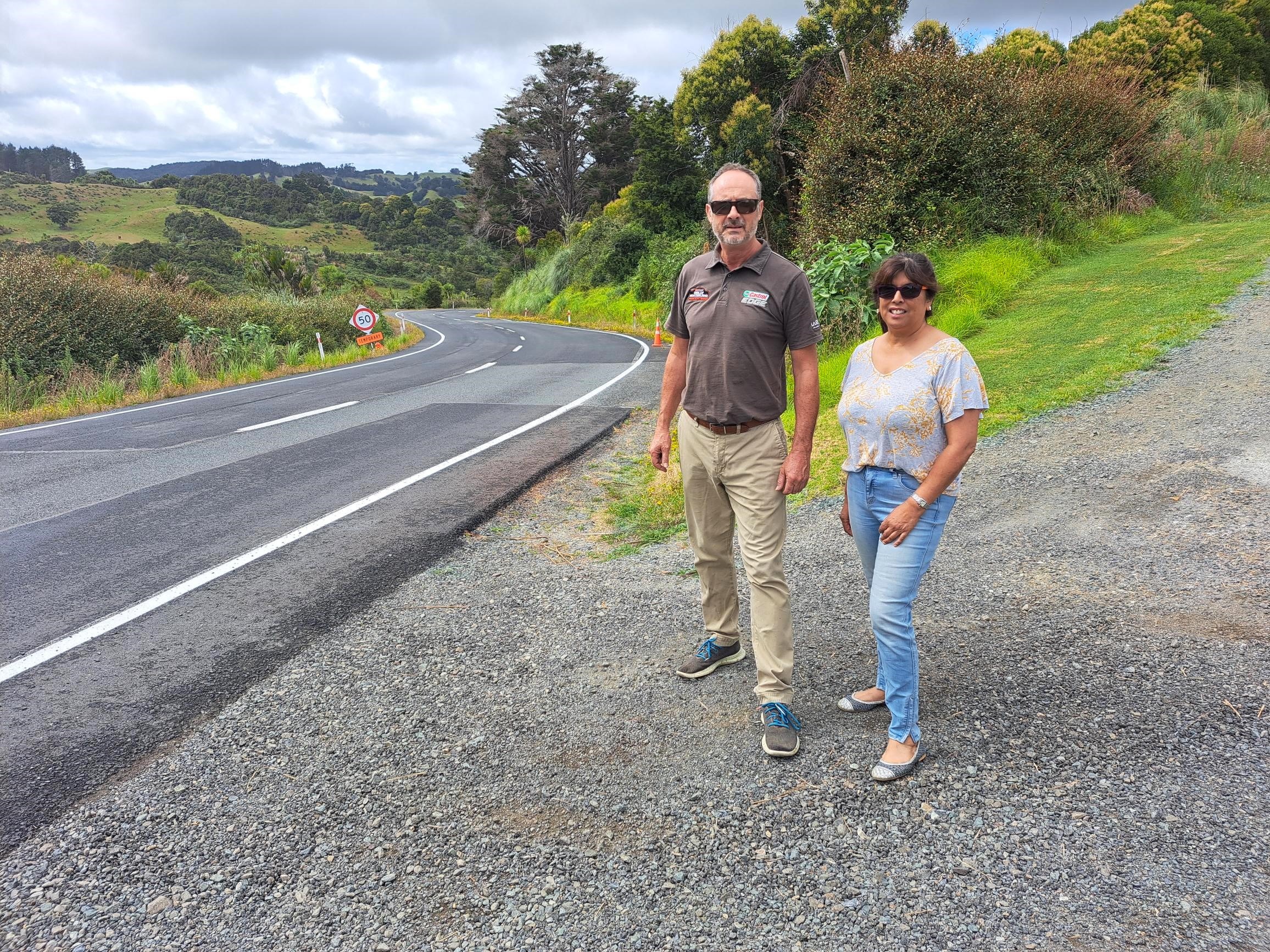 Paparoa-Oakleigh Rd residents Russell and Melanie Miller are bracing themselves for the Brynderwyns closure, which comes with an increase in trucks thundering past their house. Photo / Jenny Ling