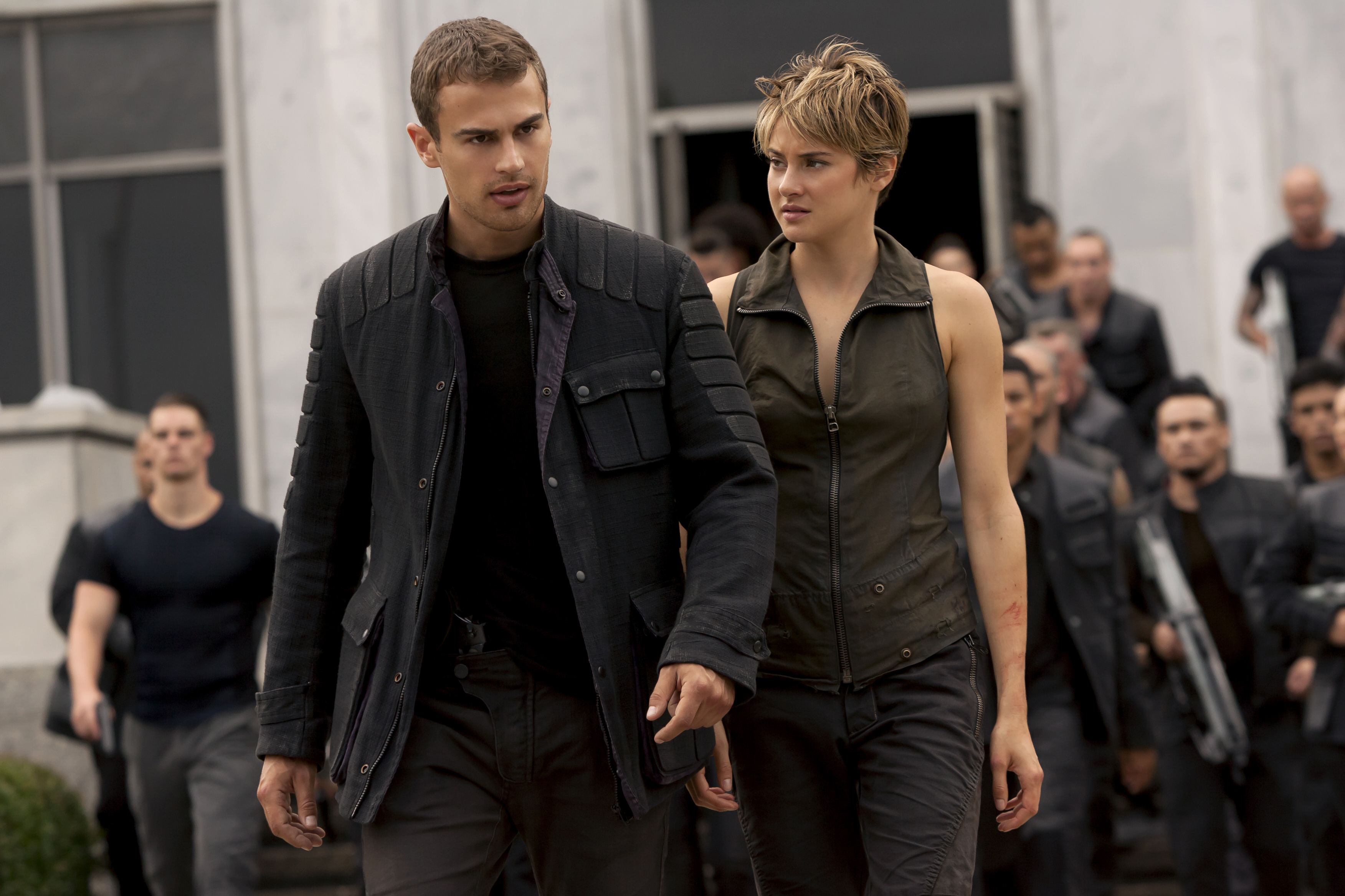 Theo James and Shailene Woodley in a scene from the movie, The Divergent Series: Insurgent.