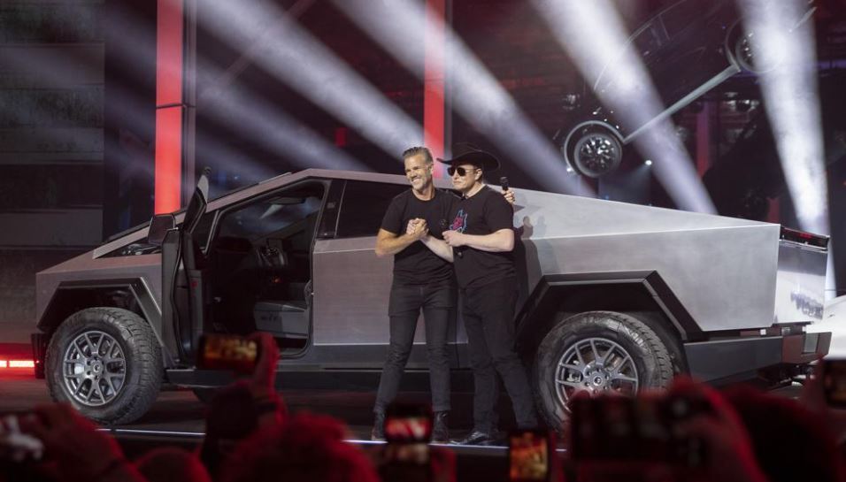 Tesla CEO Elon Musk, right, and vehicle designer Franz von Holzhausen. Photo / AP