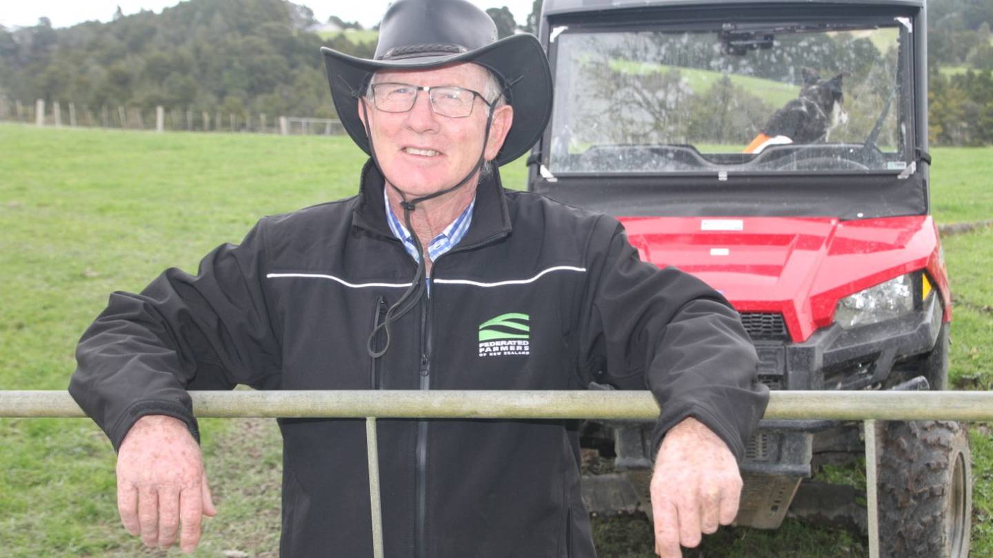 Federated Farmers Northland President Colin Hannah says setting dog traps on paddocks was a safe way to prevent roaming dogs from attacking sheep.