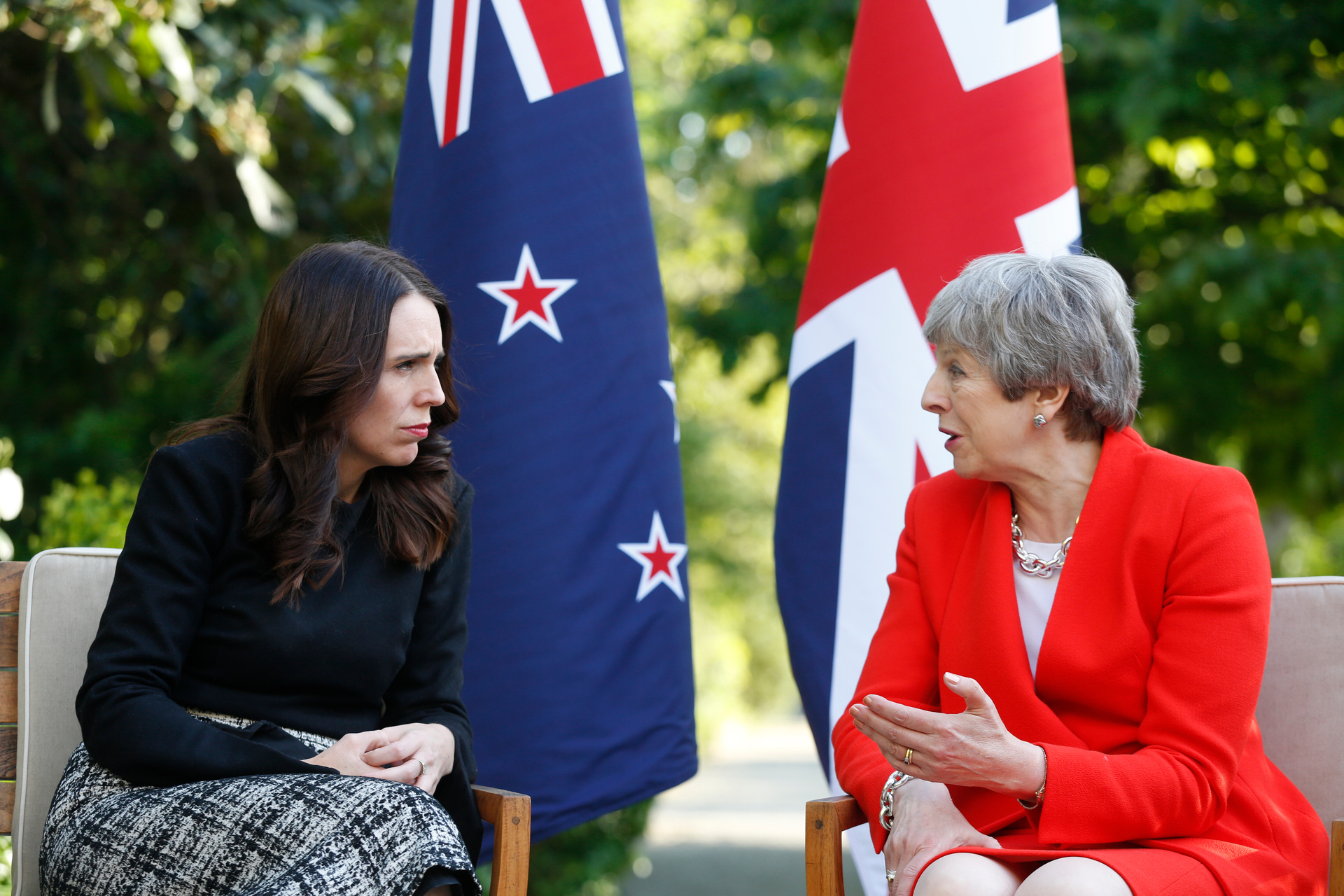 Ardern meets with British Prime Minister Theresa May in Paris. 